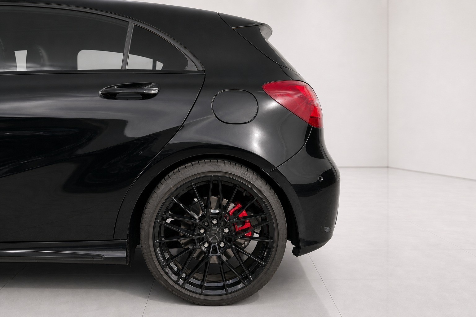 MERCEDES-BENZ A 250 Sport 4Matic 7G-DCT-image-8