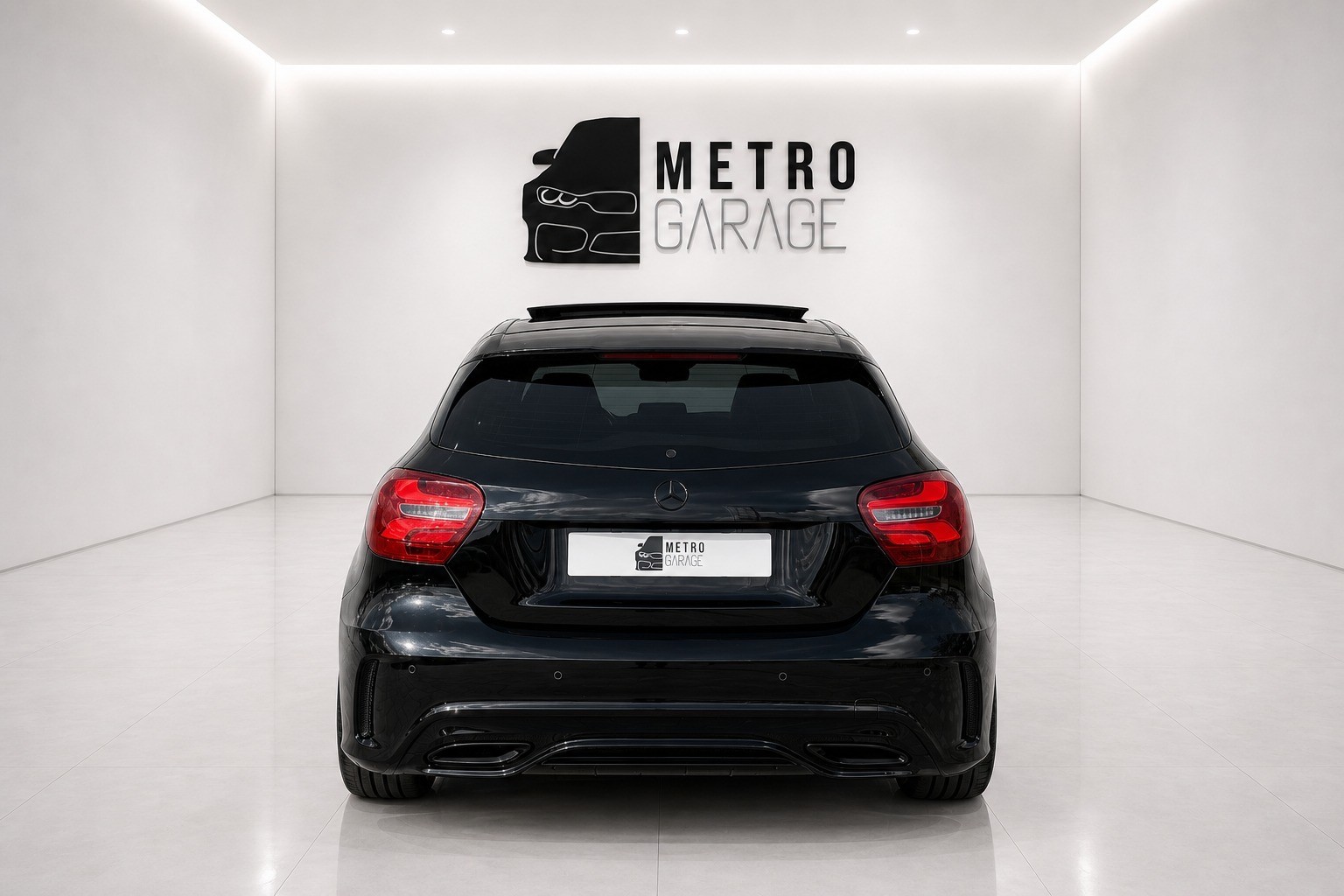 MERCEDES-BENZ A 250 Sport 4Matic 7G-DCT-image-2