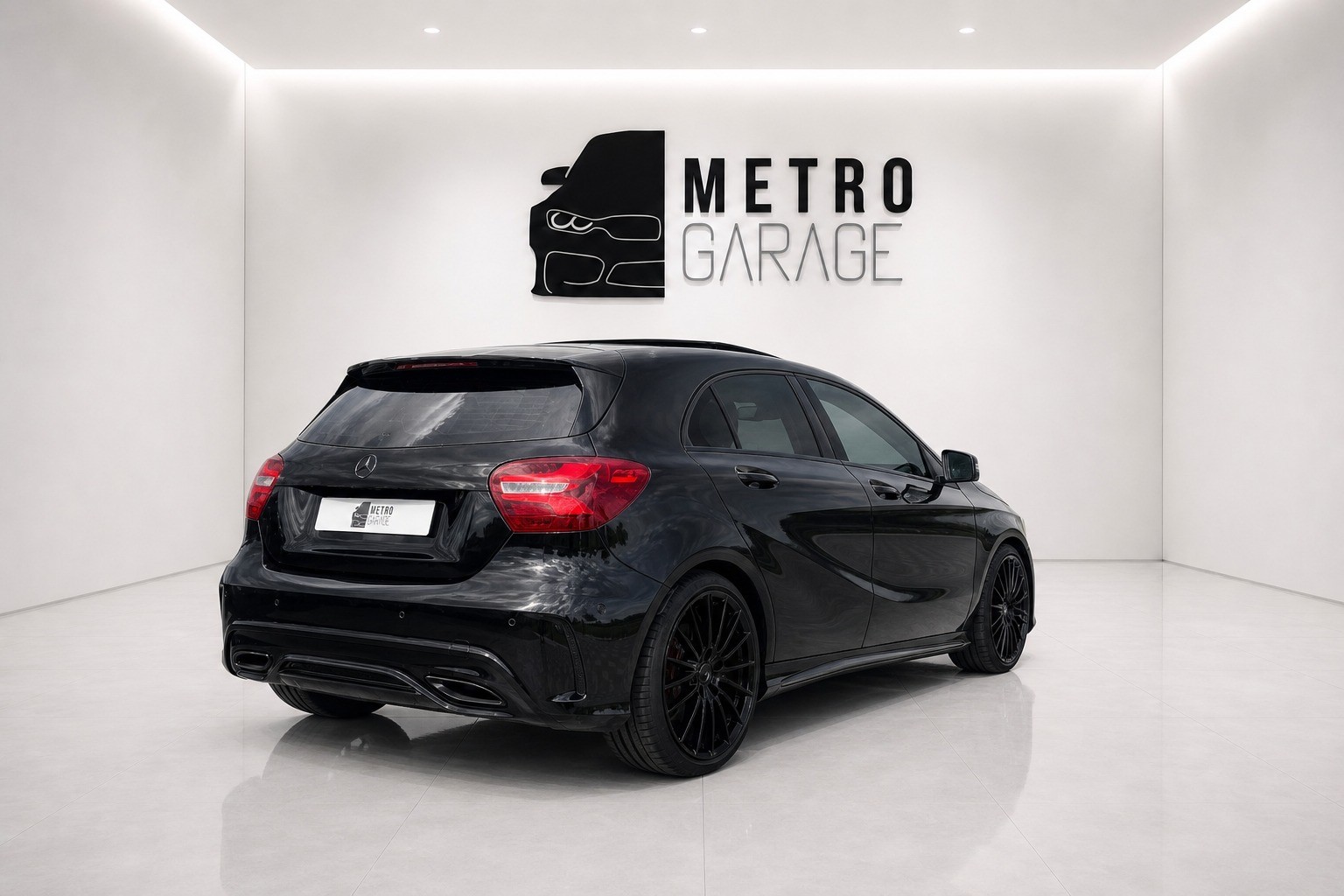 MERCEDES-BENZ A 250 Sport 4Matic 7G-DCT-image-3