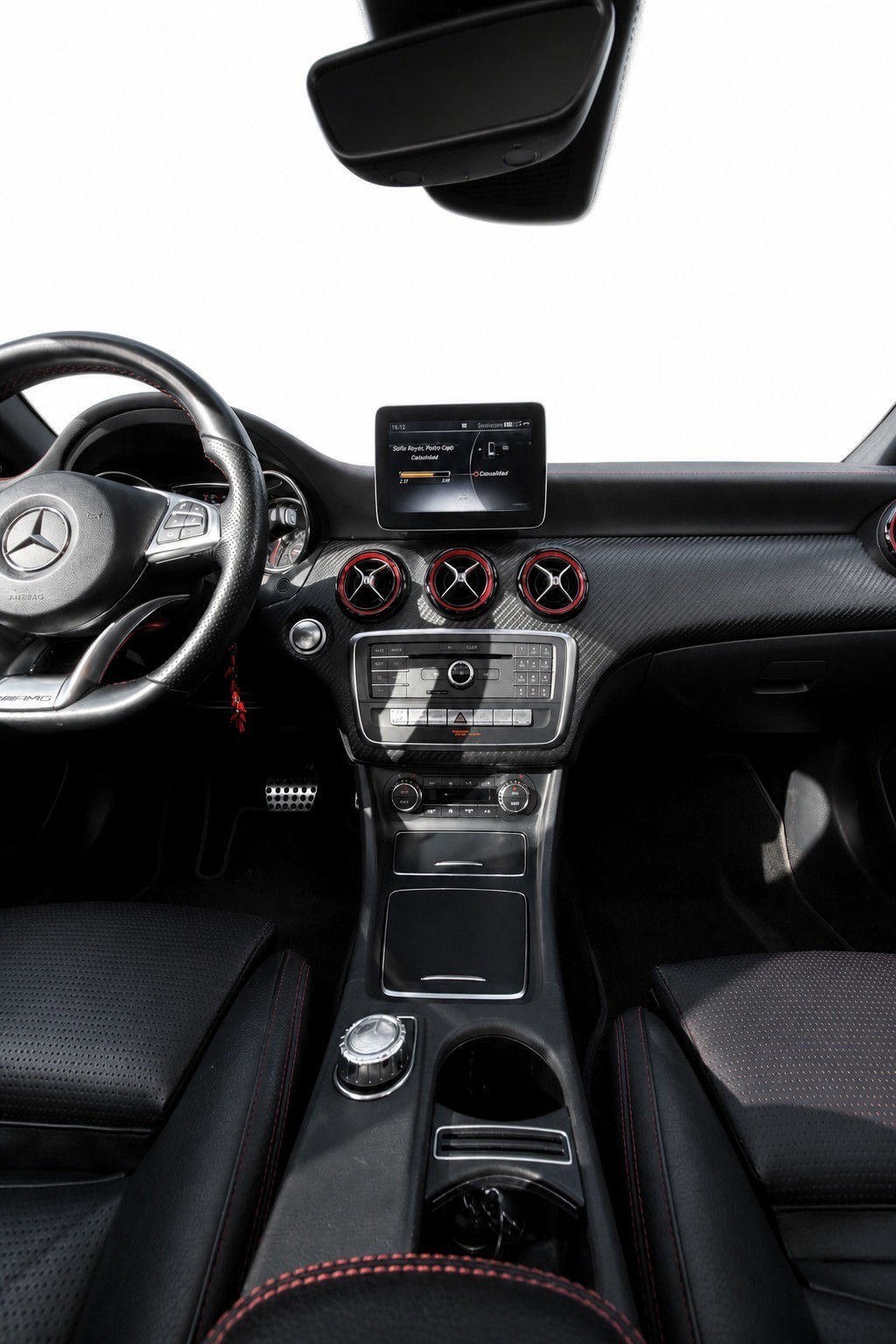 MERCEDES-BENZ A 250 Sport 4Matic 7G-DCT-image-12