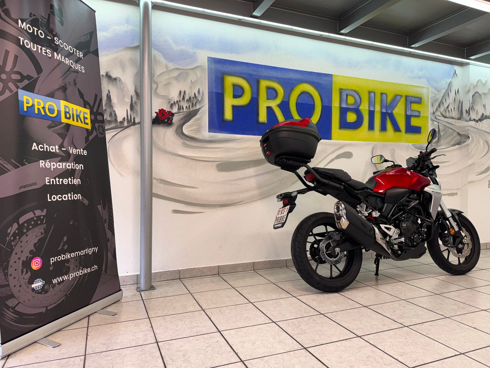 HONDA CB 300 R-image-2