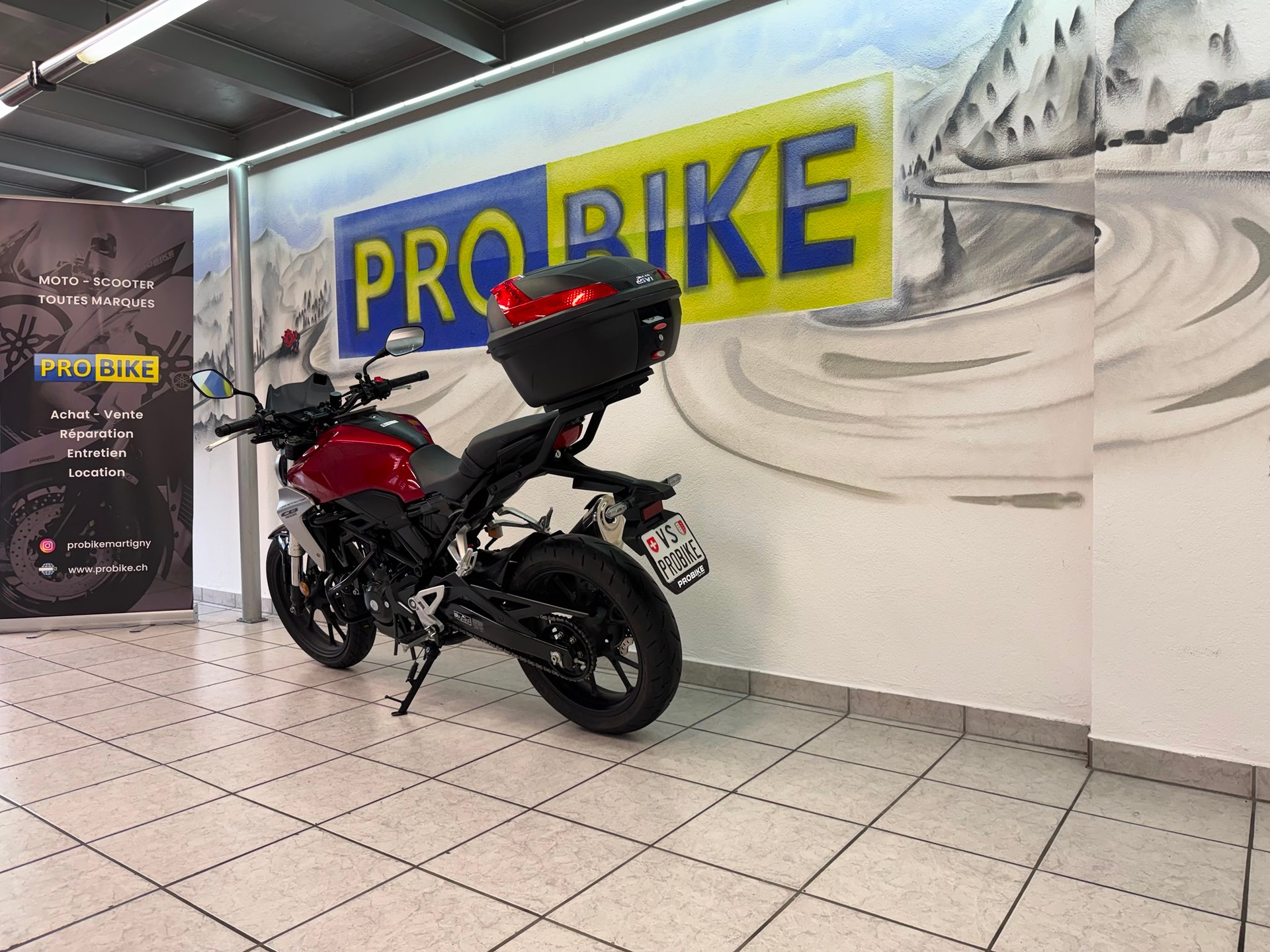 HONDA CB 300 R-image-3