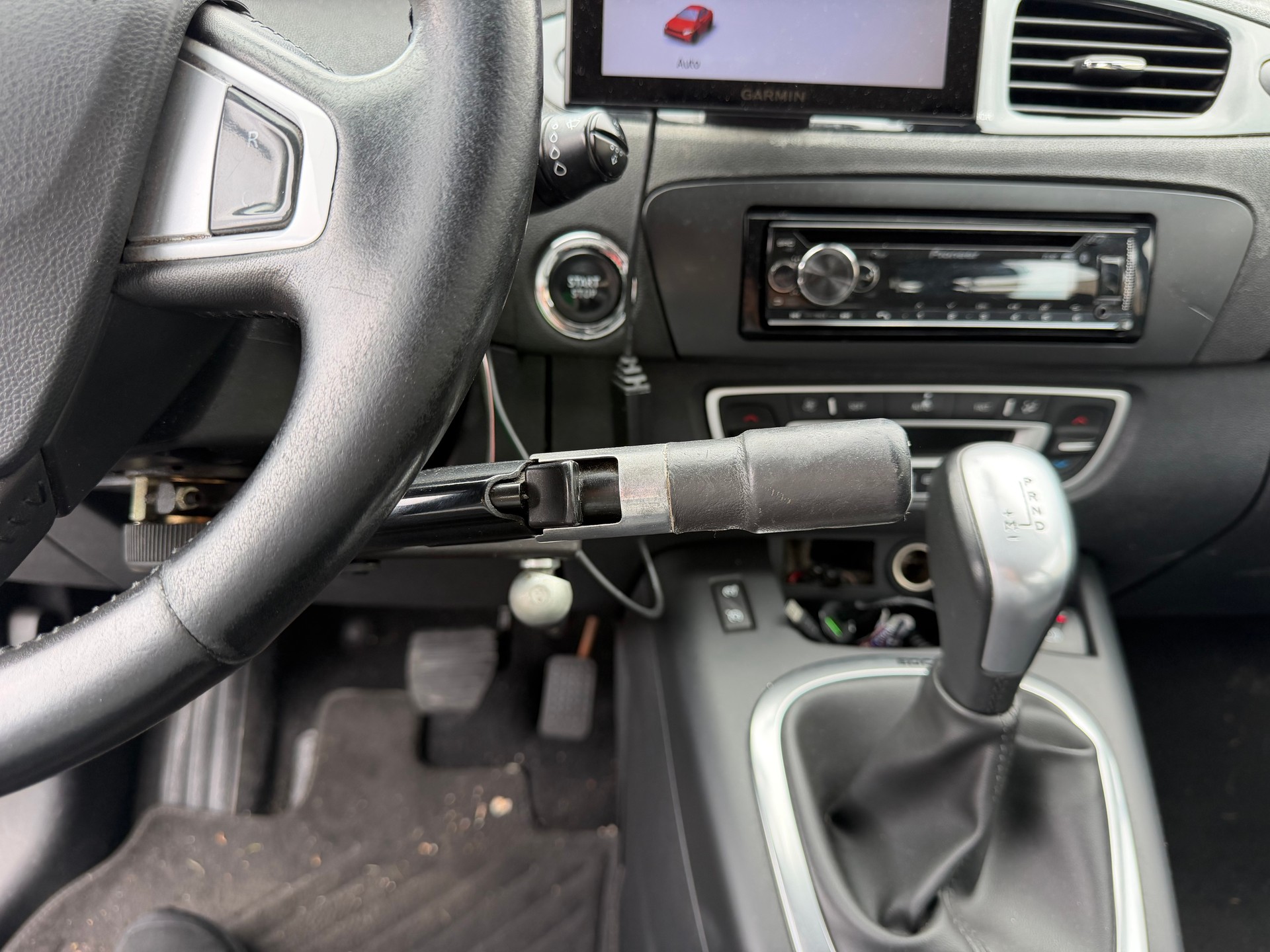 RENAULT Scénic 1.5 dCi Expression EDC | MFK 12.2024 | Behindertengerecht Umbau-image-15
