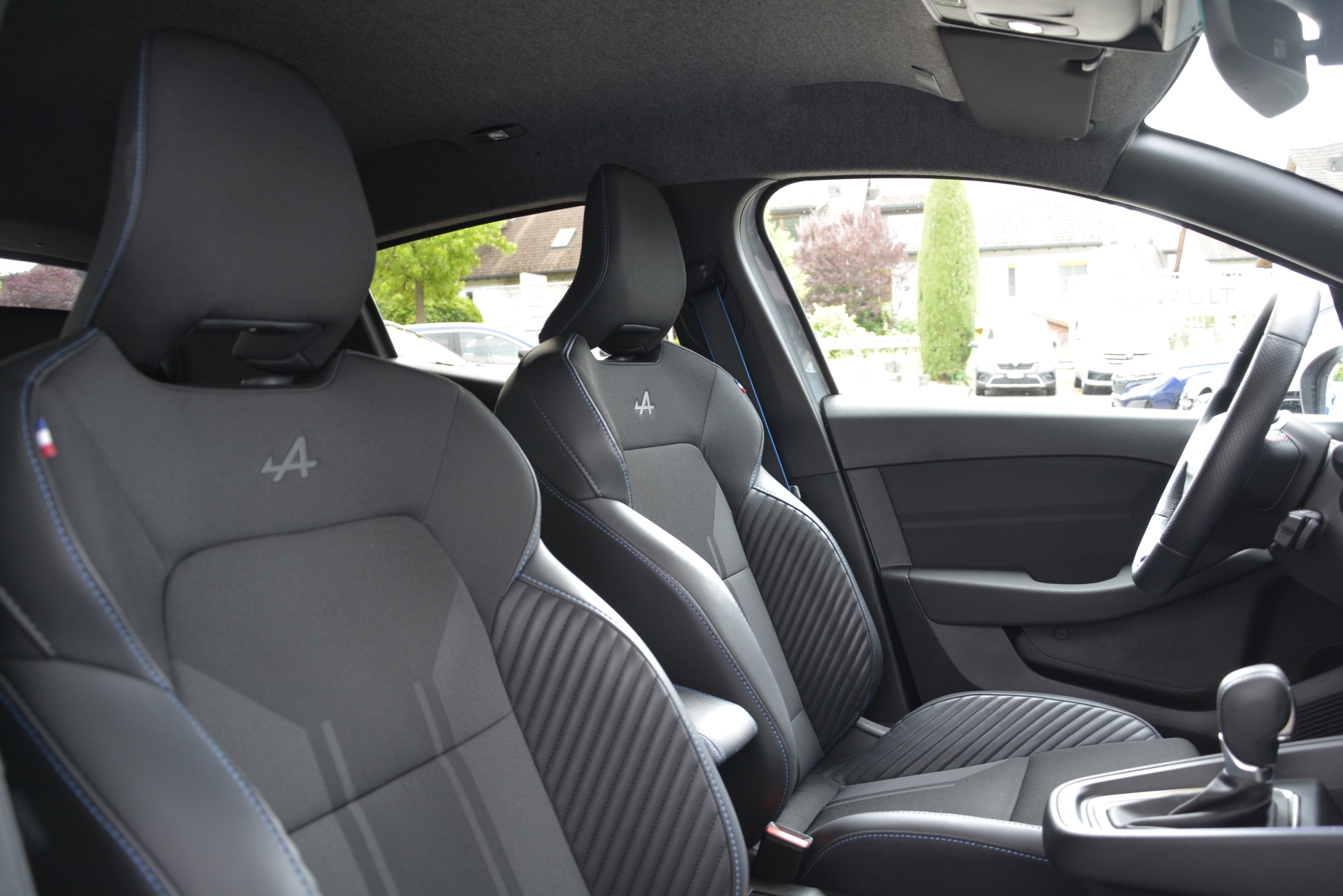 RENAULT Clio 1.6 E-Tech esprit Alpine-image-7