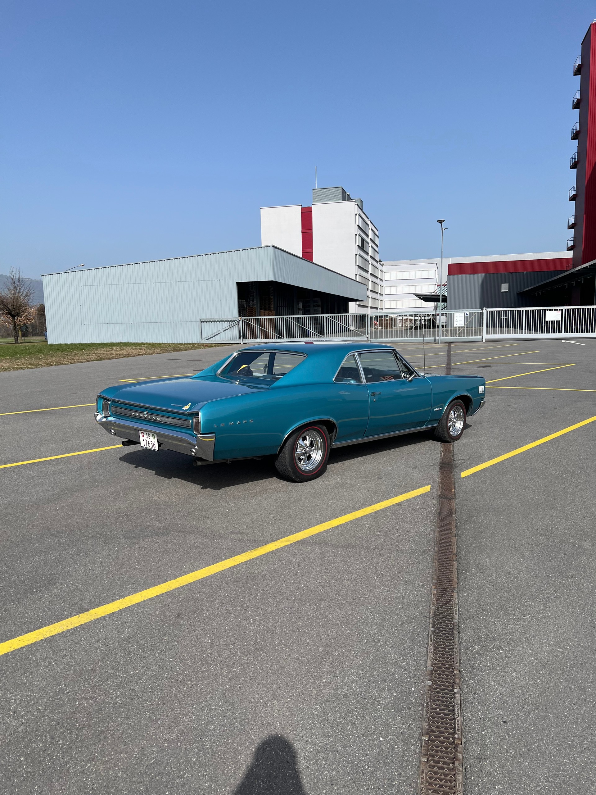 PONTIAC Le Mans-image-2