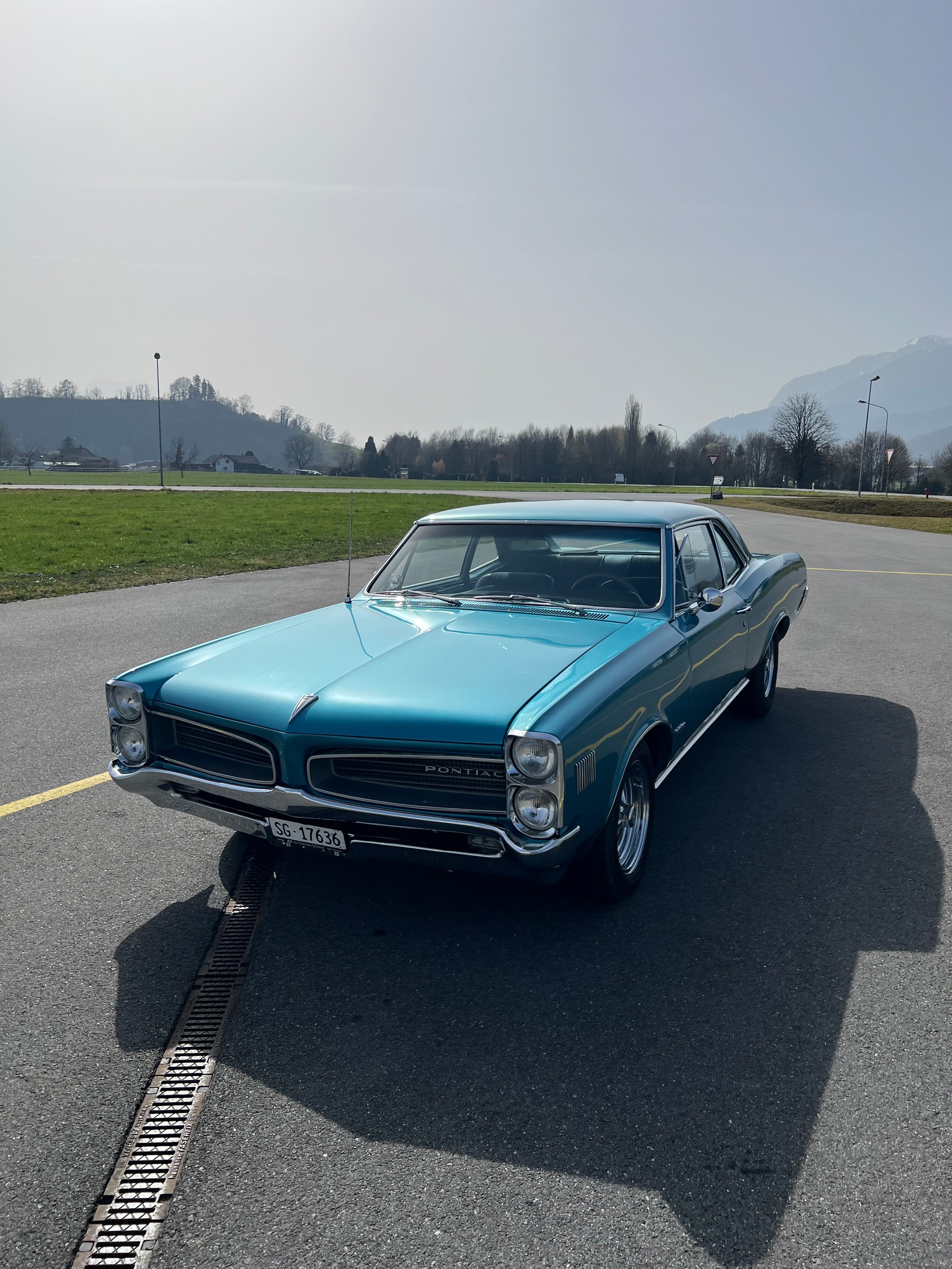 PONTIAC Le Mans-image-12
