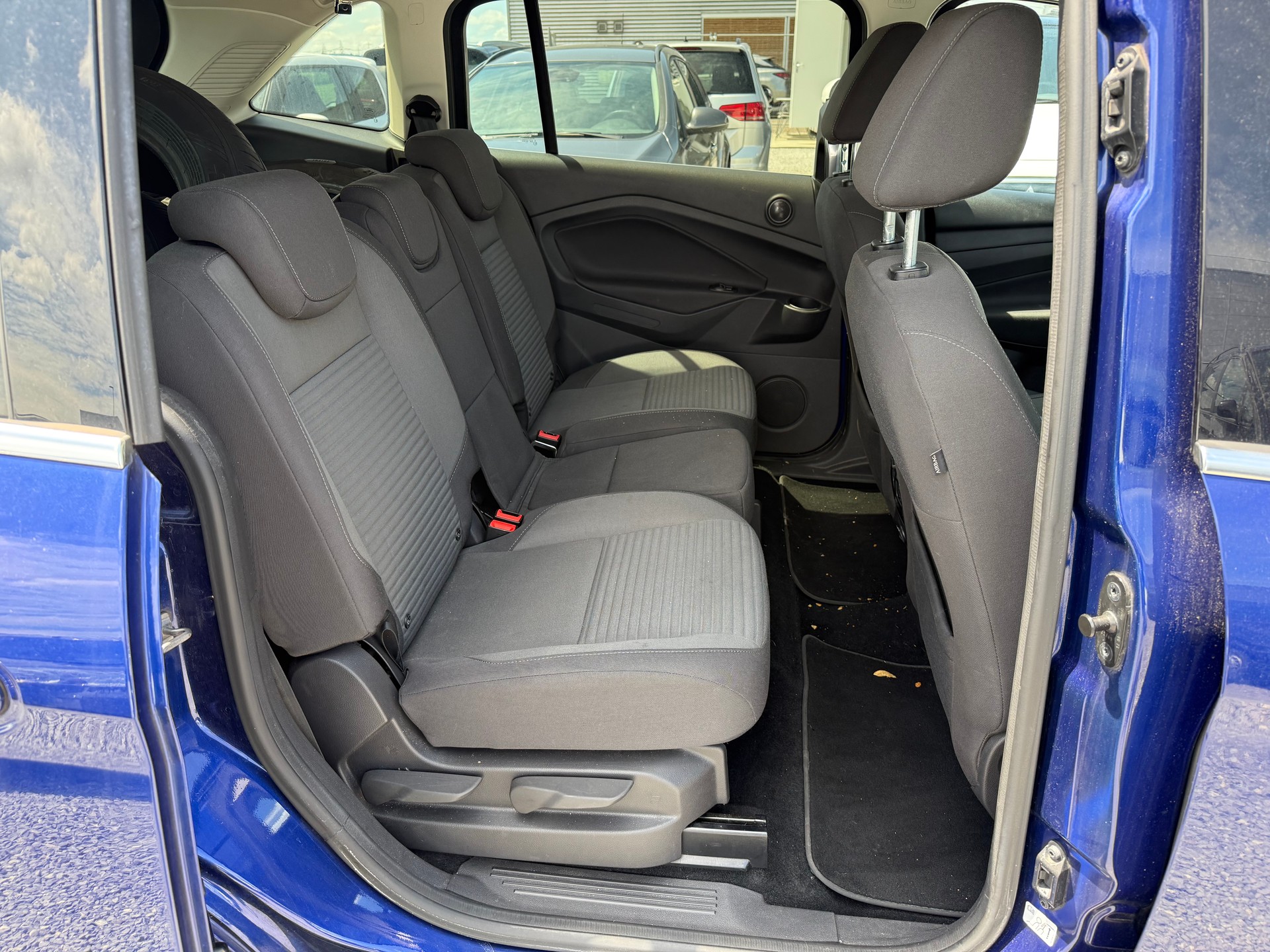 FORD GrC-Max 1.5 TDCi Titanium PowerShift Automat-image-7