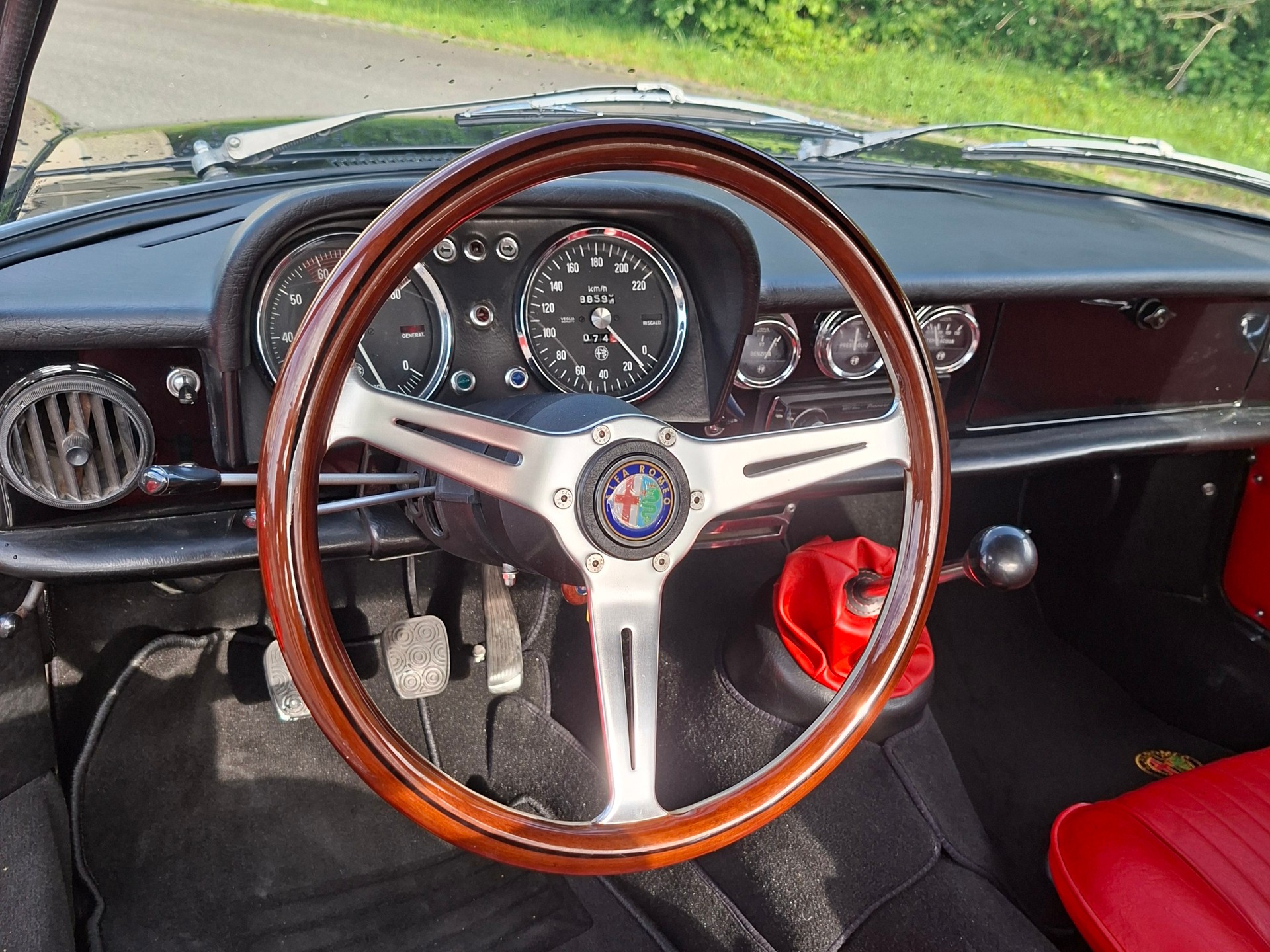 ALFA ROMEO SPIDER-image-9