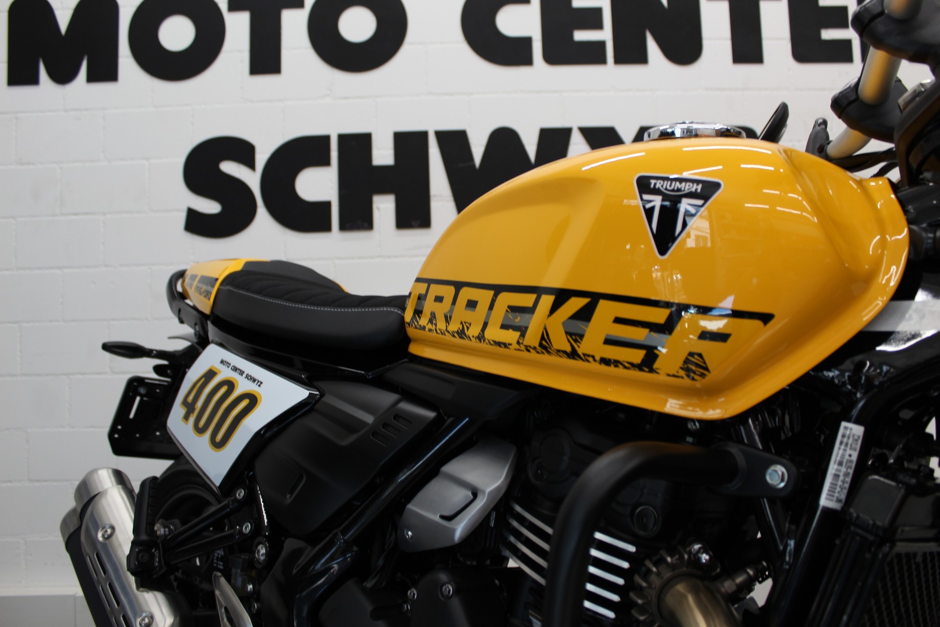TRIUMPH Tracker 400-image-4