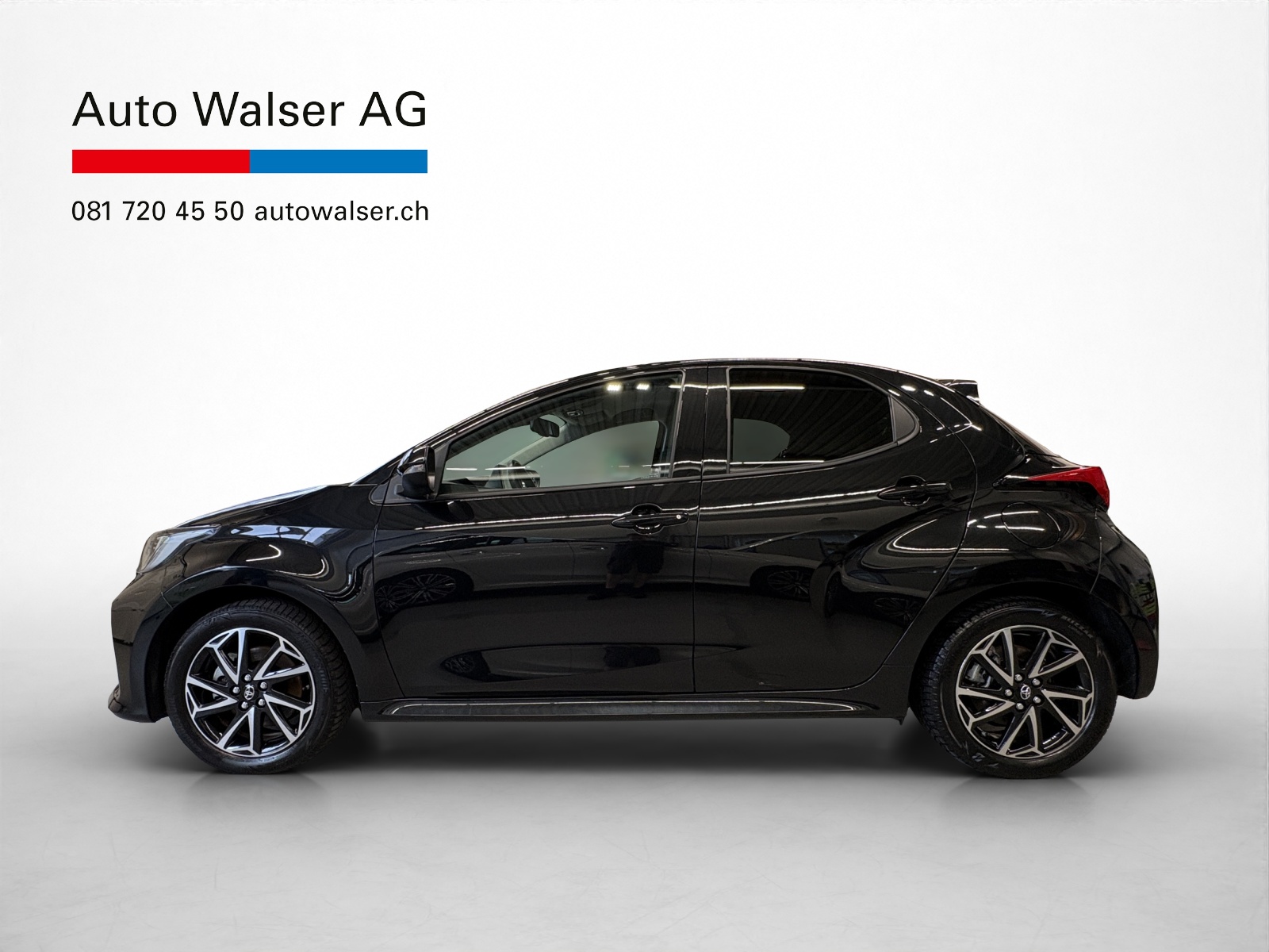 TOYOTA Yaris 1.5 VVT-i HSD Trend-image-1