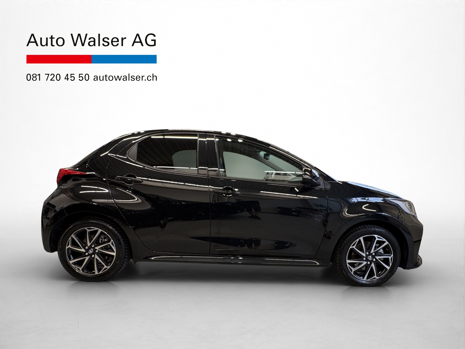 TOYOTA Yaris 1.5 VVT-i HSD Trend-image-4
