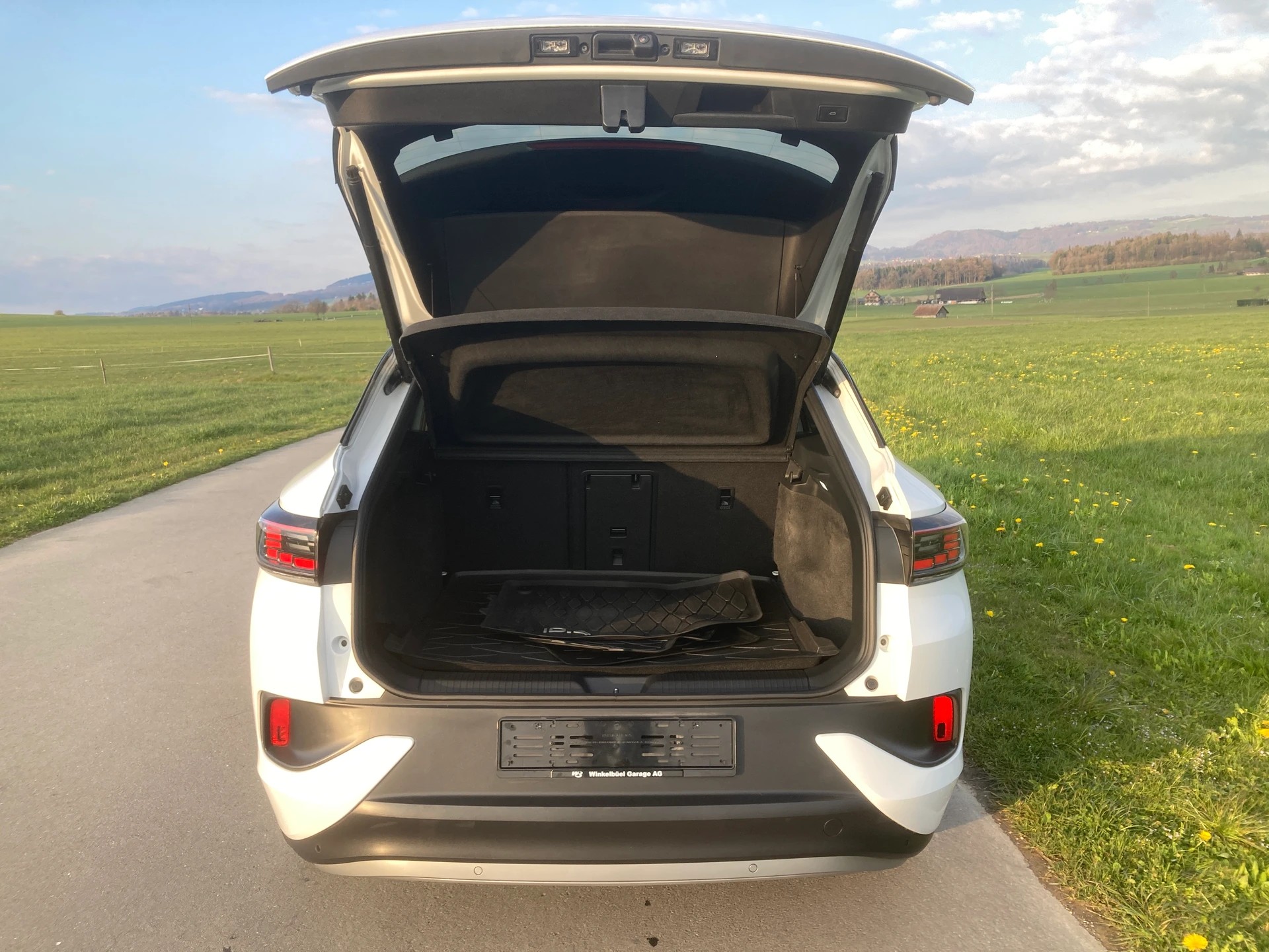 VW ID.4 GTX 77 kWh 4Motion mit Panorama Dach-image-5