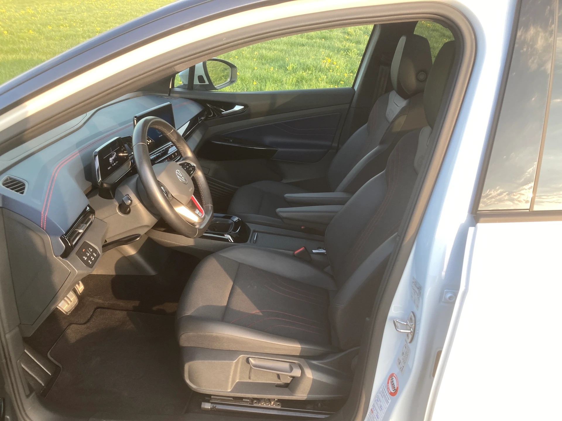 VW ID.4 GTX 77 kWh 4Motion mit Panorama Dach-image-9