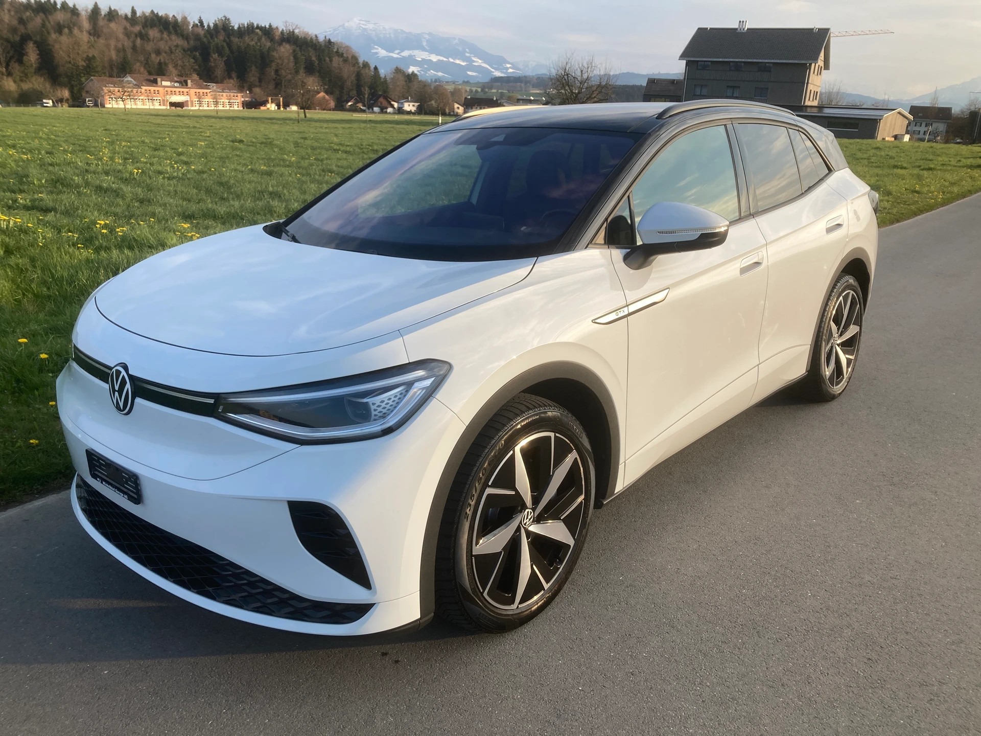 VW ID.4 GTX 77 kWh 4Motion mit Panorama Dach-image-0