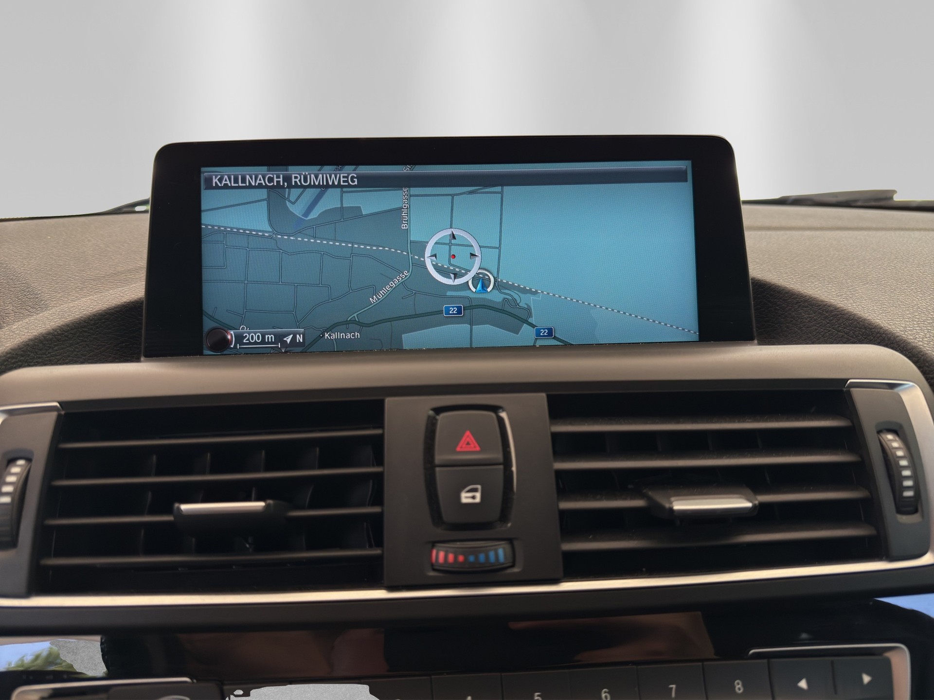 BMW 120d xDrive M Sport Steptronic-image-11