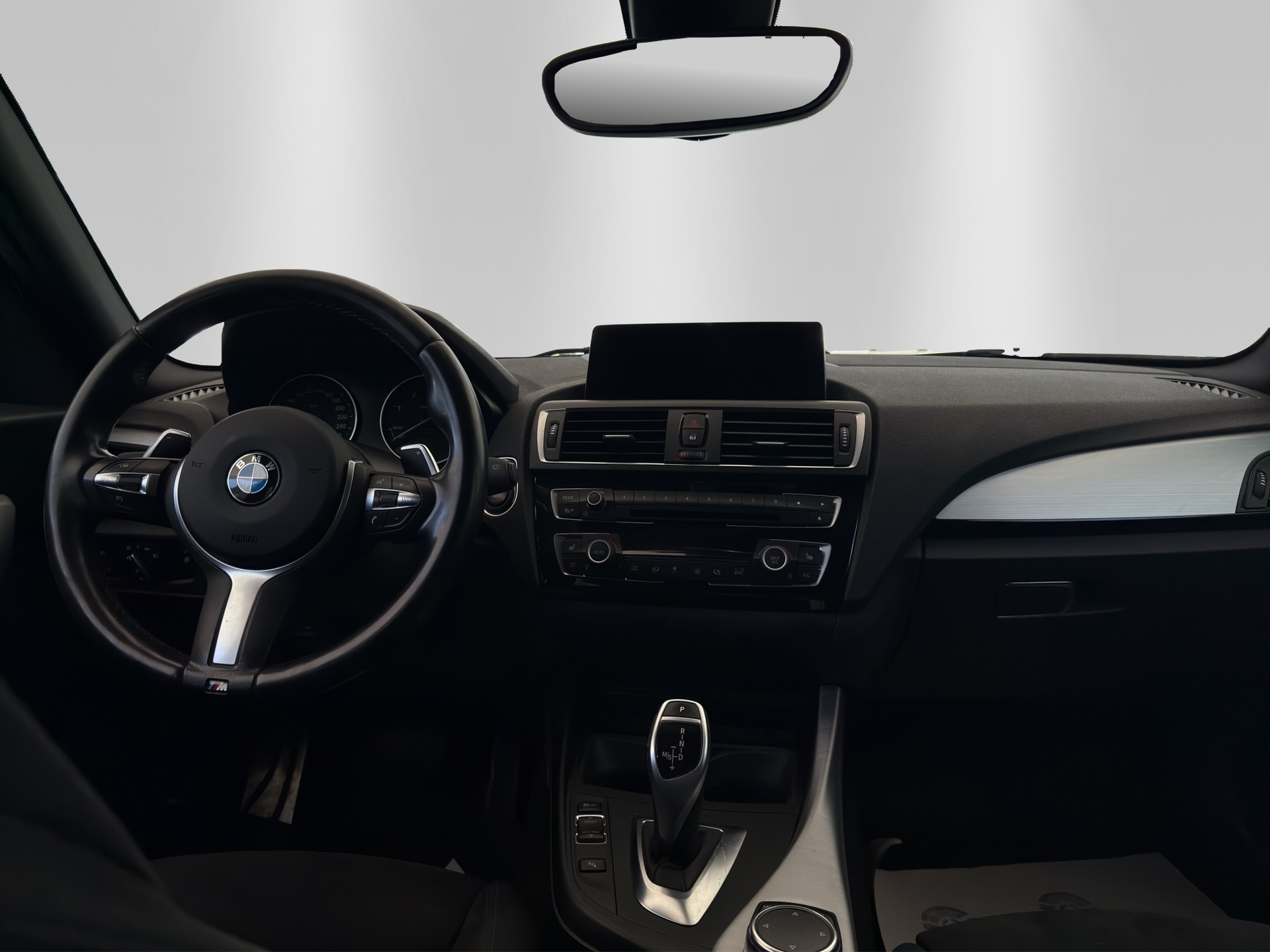 BMW 120d xDrive M Sport Steptronic-image-8