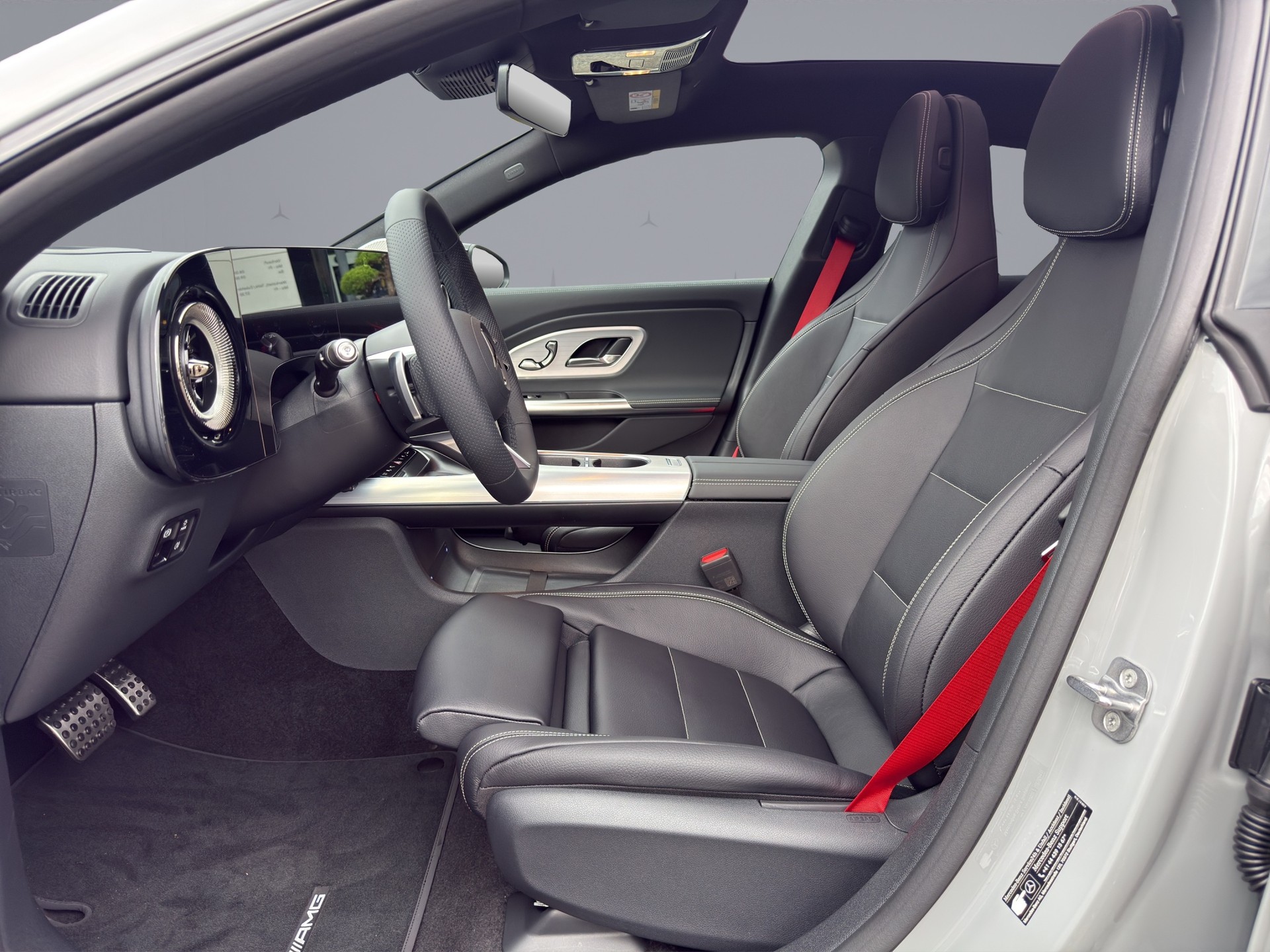 MERCEDES-BENZ CLA 220 Shooting Brake-image-8