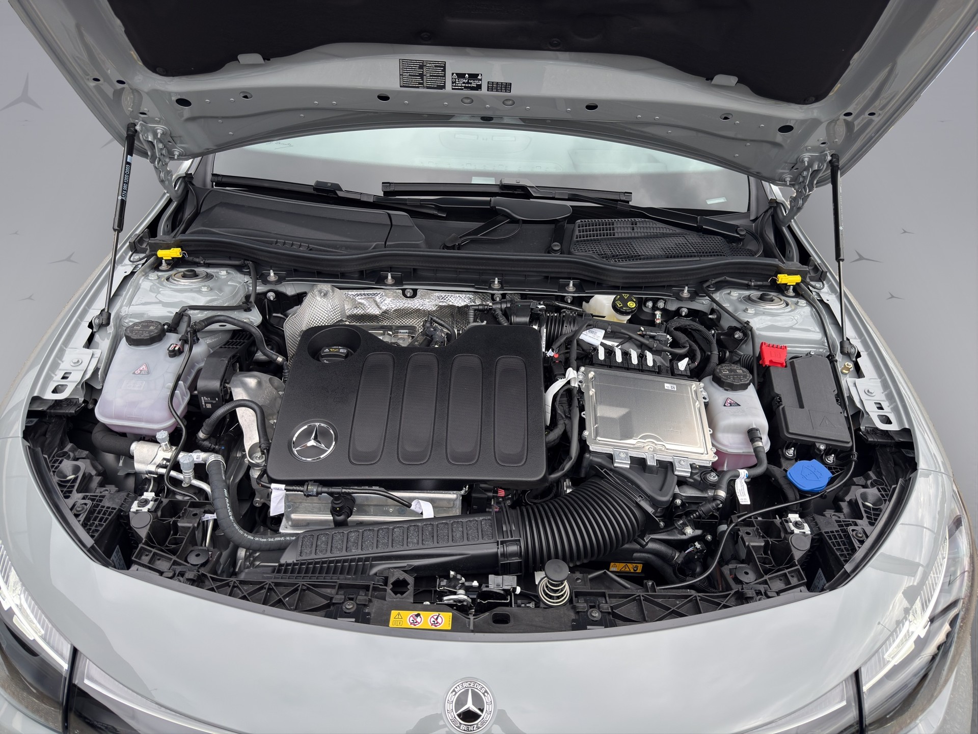 MERCEDES-BENZ CLA 220 Shooting Brake-image-18