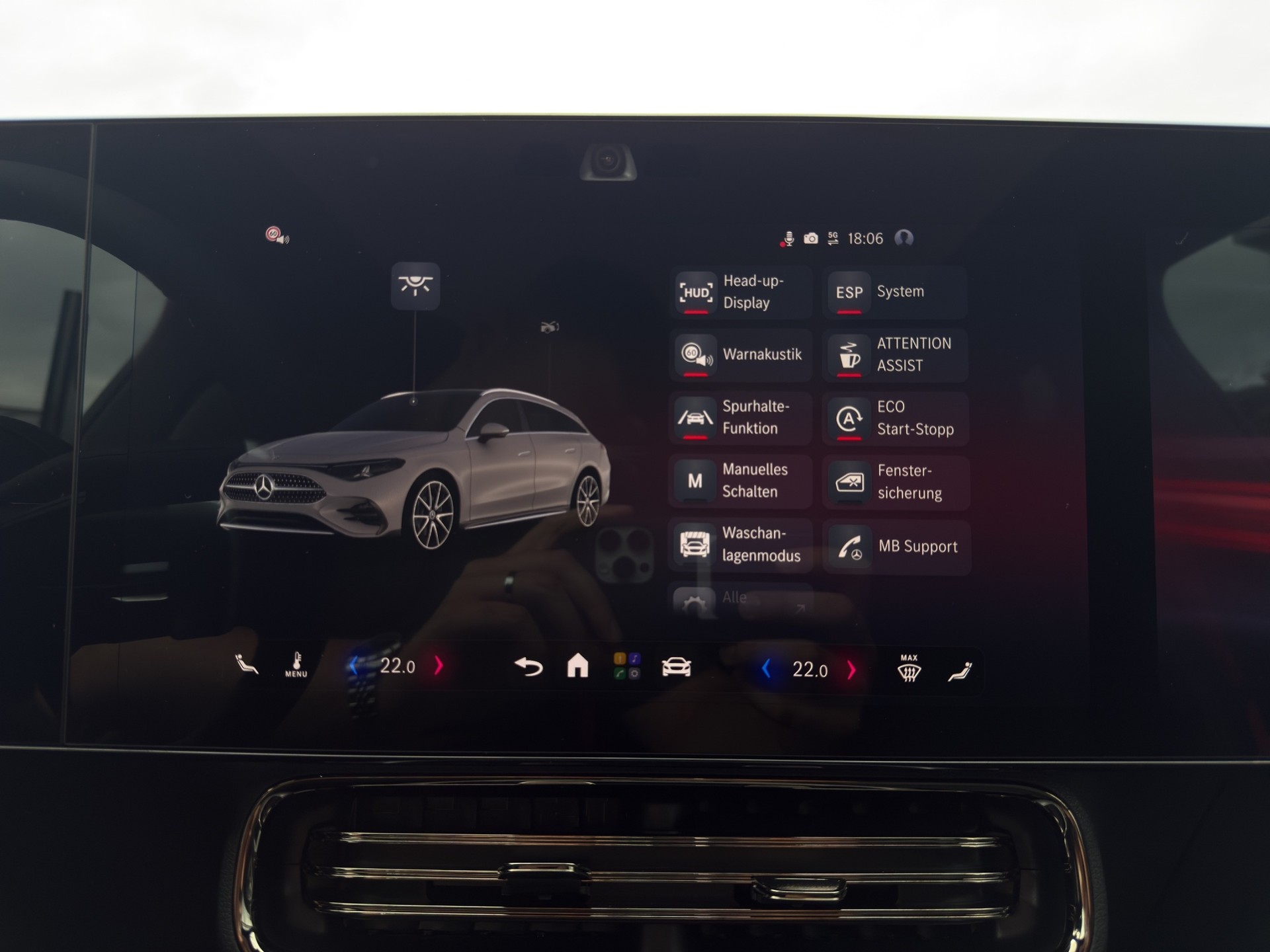 MERCEDES-BENZ CLA 220 Shooting Brake-image-23