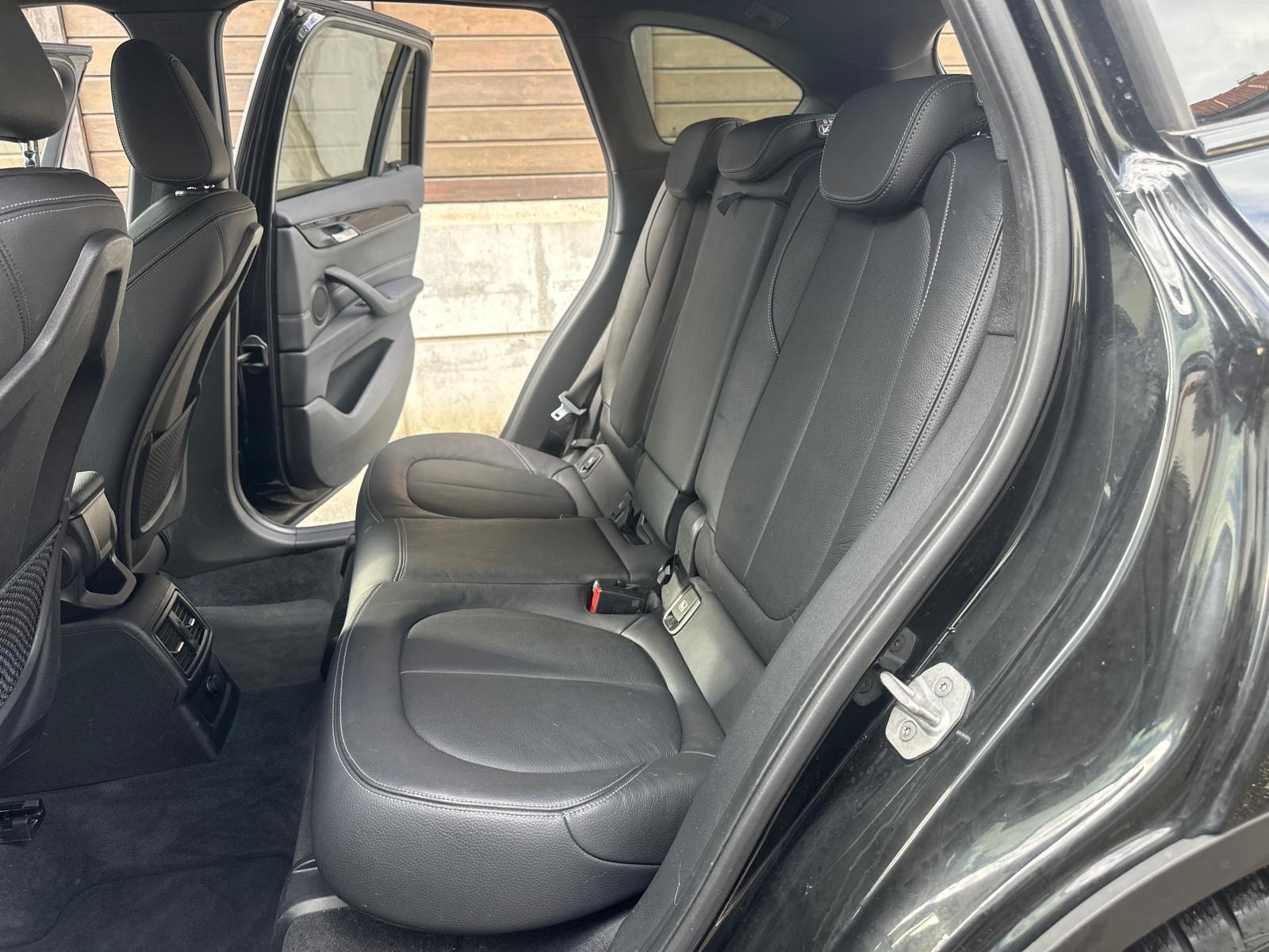 BMW X1 xDrive 20d Sport Line Steptronic-image-11