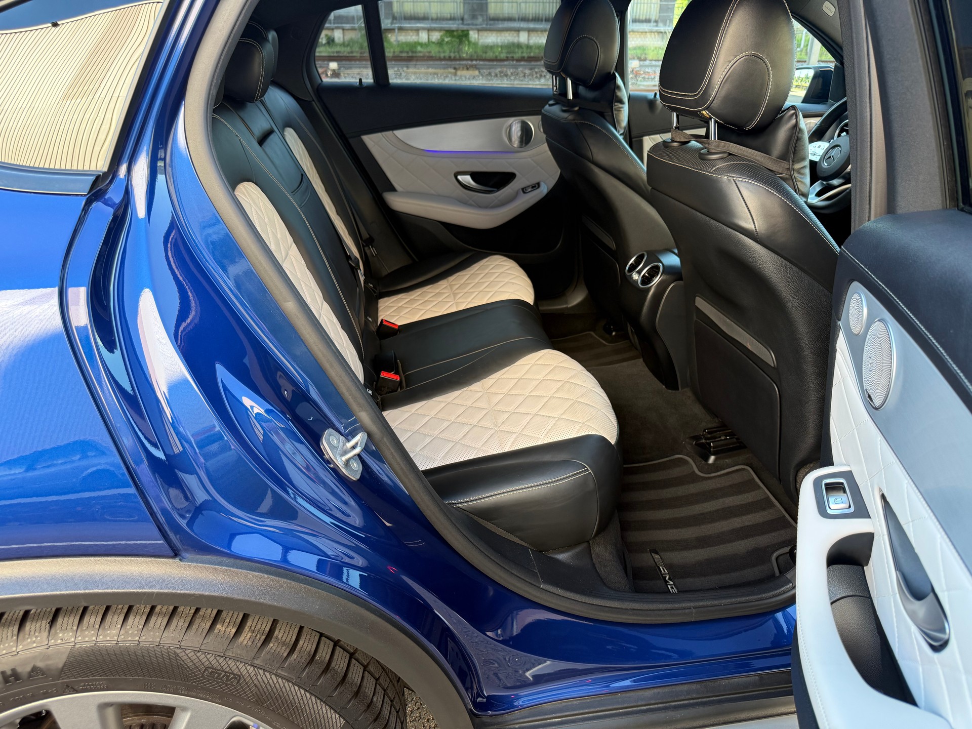 MERCEDES-BENZ GLC Coupé 300 AMG Line 4Matic 9G-Tronic-image-15