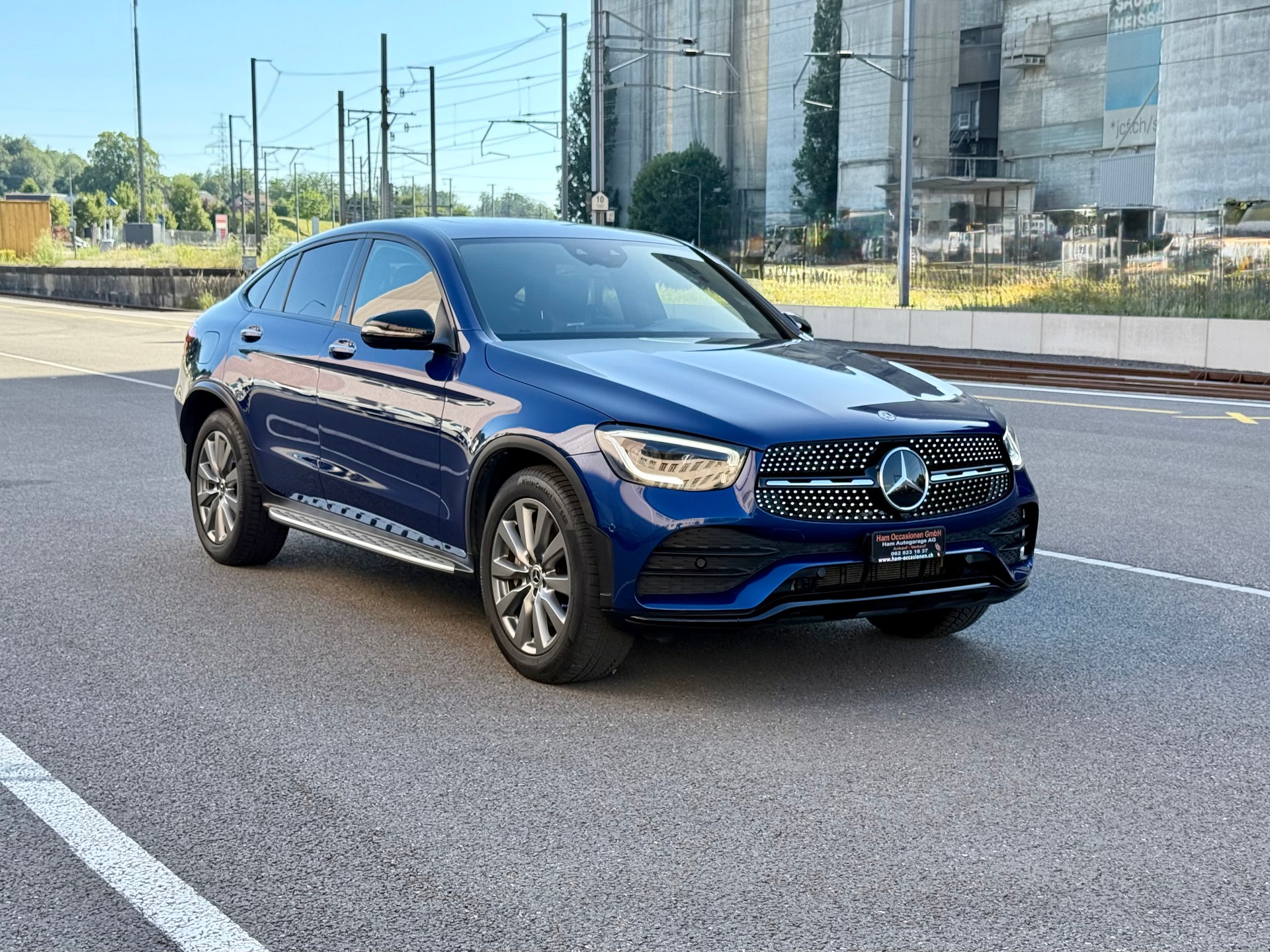 MERCEDES-BENZ GLC Coupé 300 AMG Line 4Matic 9G-Tronic-image-4
