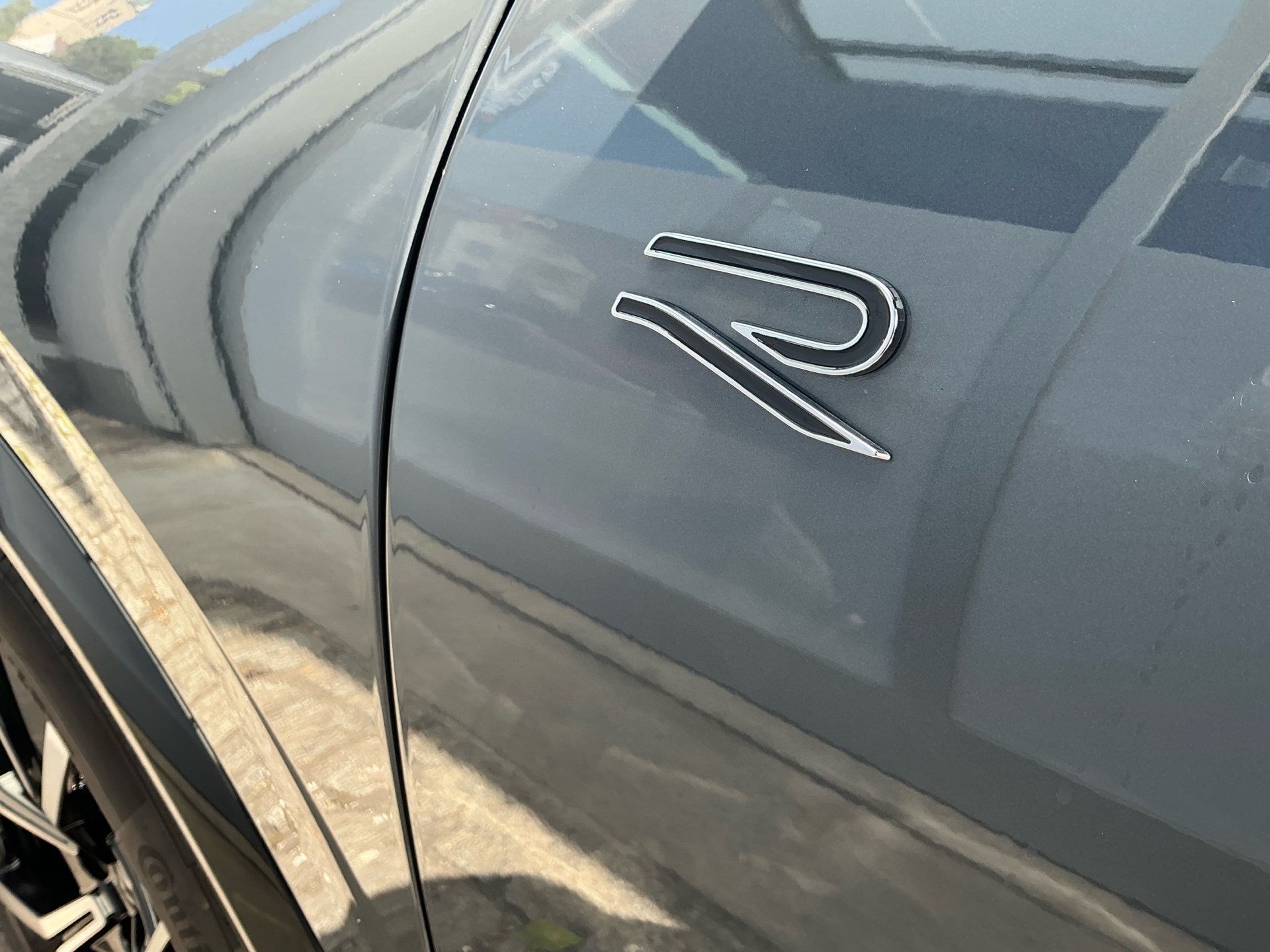 VW Tiguan 2.0 TSI 265 PS 4Motion R-Line *** PANORAMADACH & ANHÄNGERKUPPLUNG ***-image-31