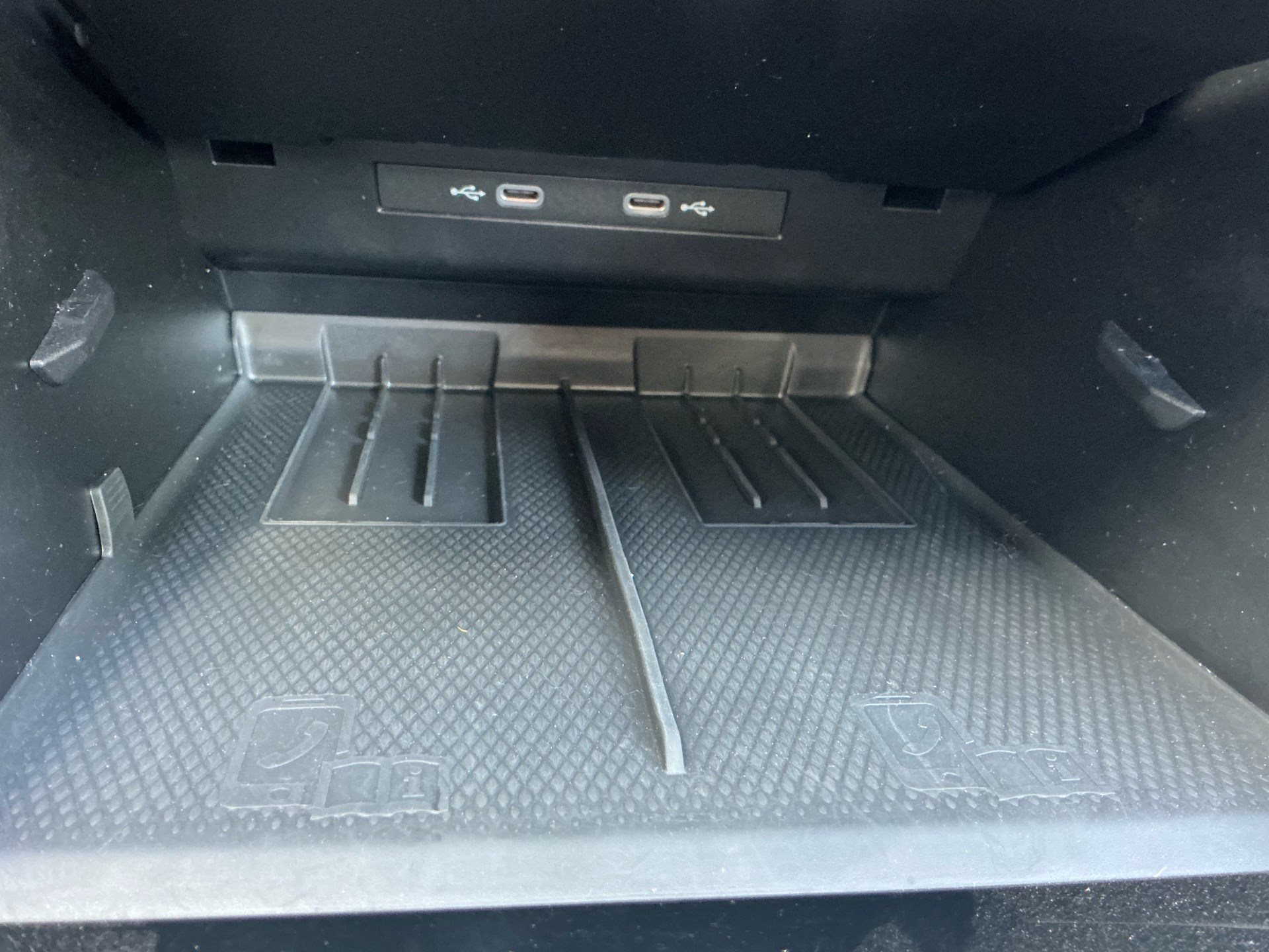 VW Tiguan 2.0 TSI 265 PS 4Motion R-Line *** PANORAMADACH & ANHÄNGERKUPPLUNG ***-image-26