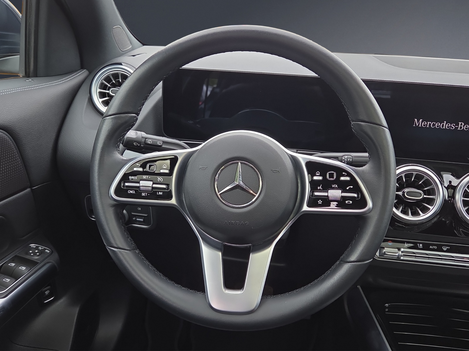 Image MERCEDES-BENZ EQA-300 EQA 300 4Matic