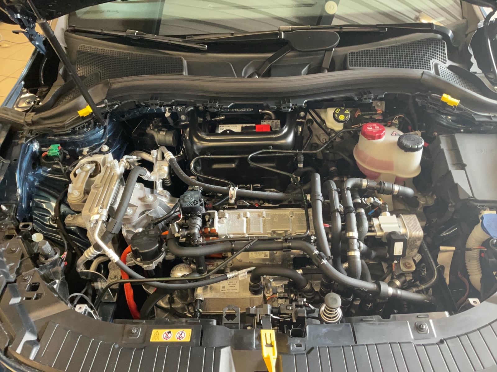 Image MERCEDES-BENZ EQA-300 EQA 300 4Matic