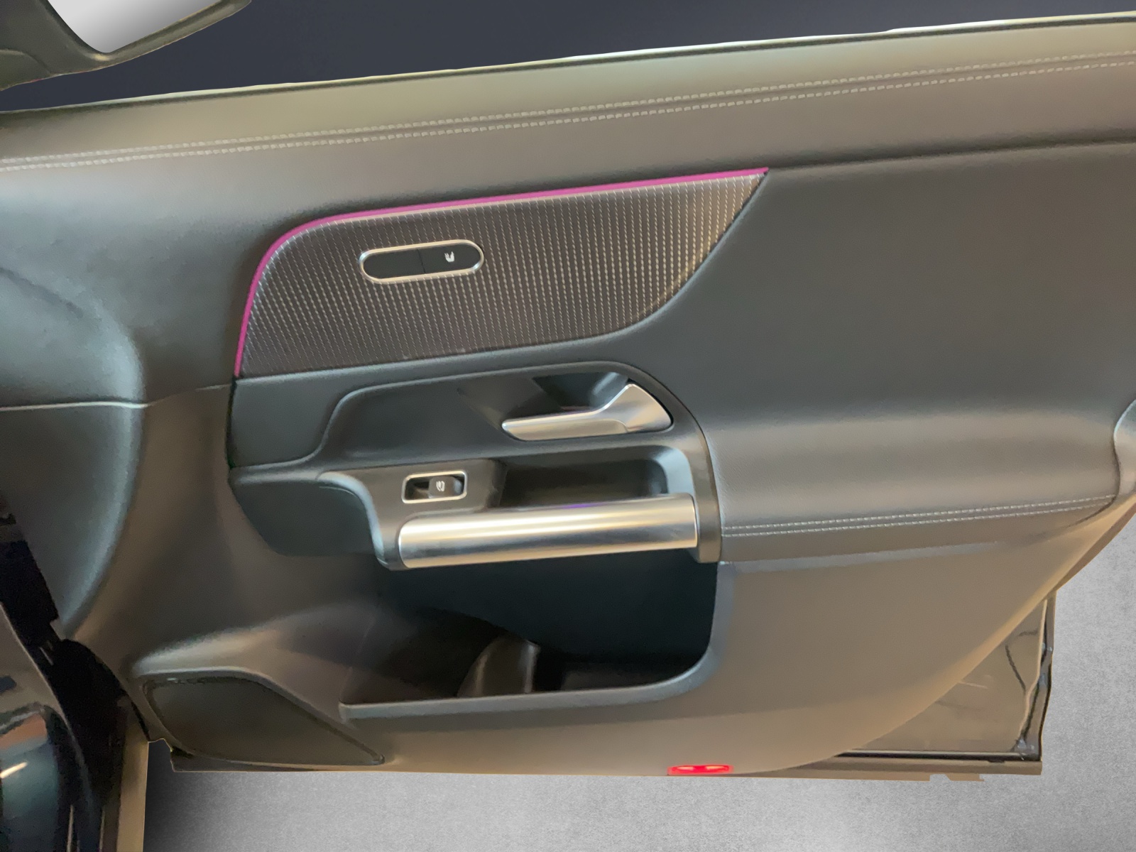 Image MERCEDES-BENZ EQA-300 EQA 300 4Matic