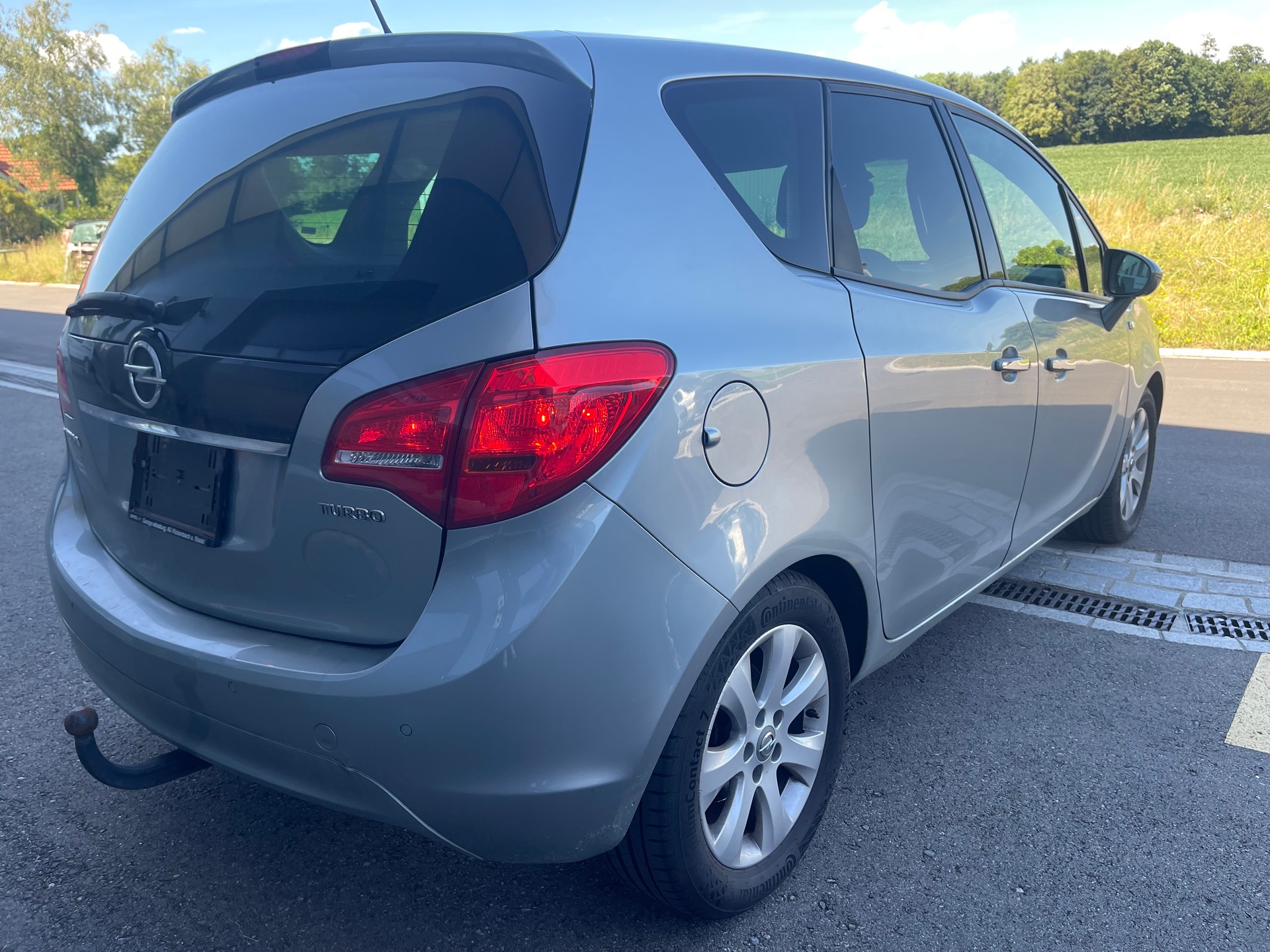 OPEL Meriva 1.4 Turbo Anniversary Edition-image-4