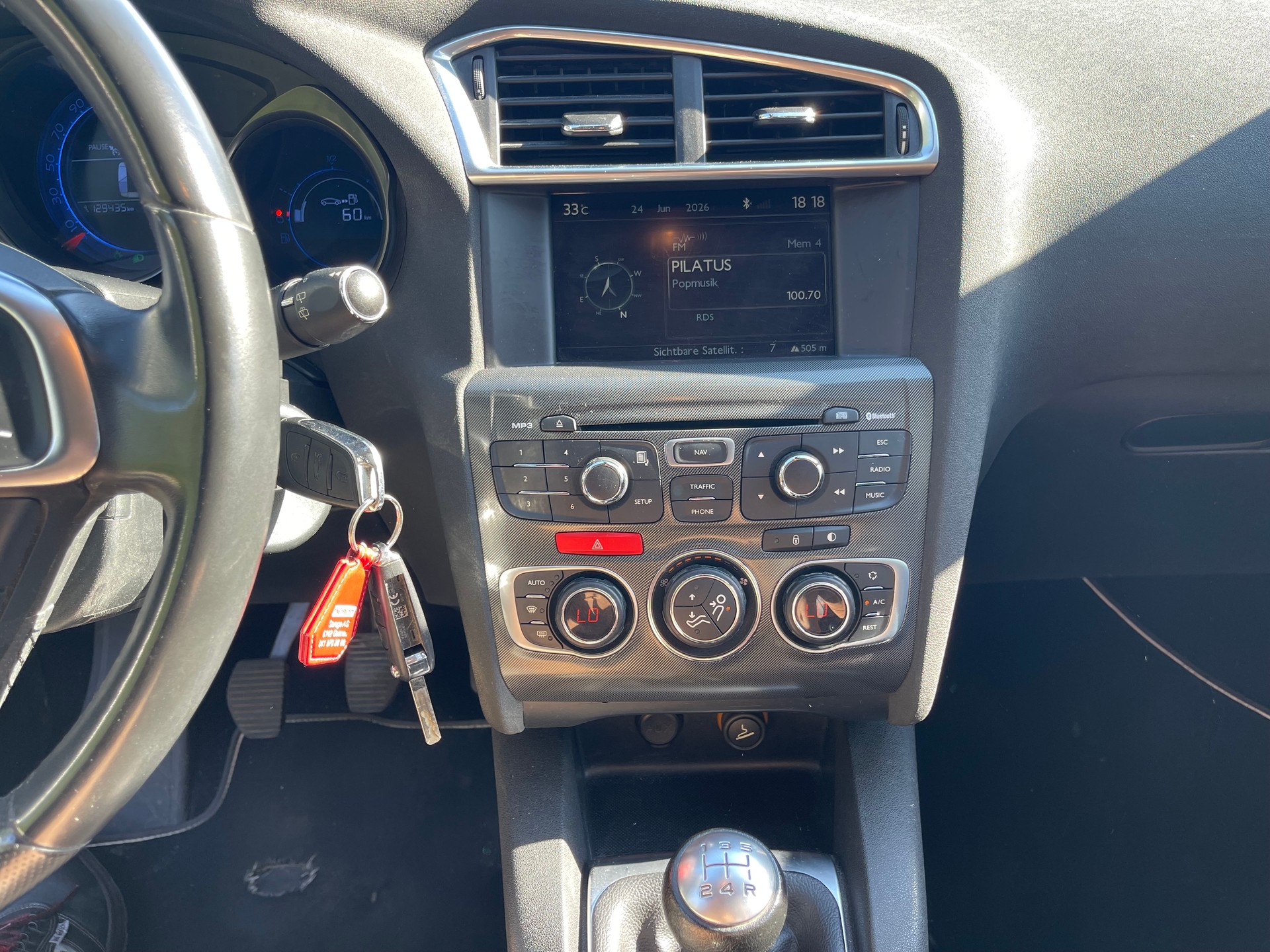 CITROEN C4 Berline 1.6 VTi Séduction-image-13