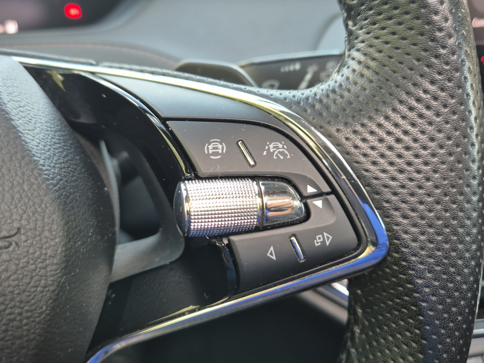 SKODA Enyaq iV 80x-image-23