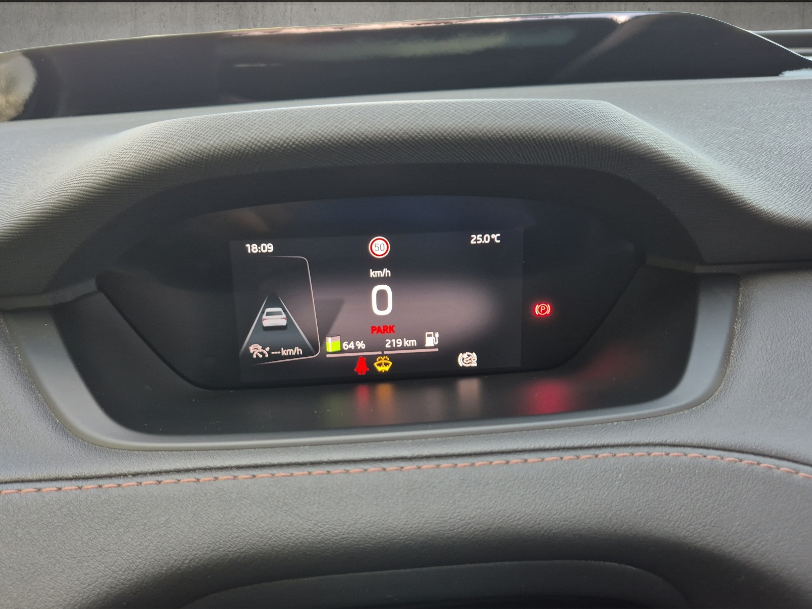 SKODA Enyaq iV 80x-image-19