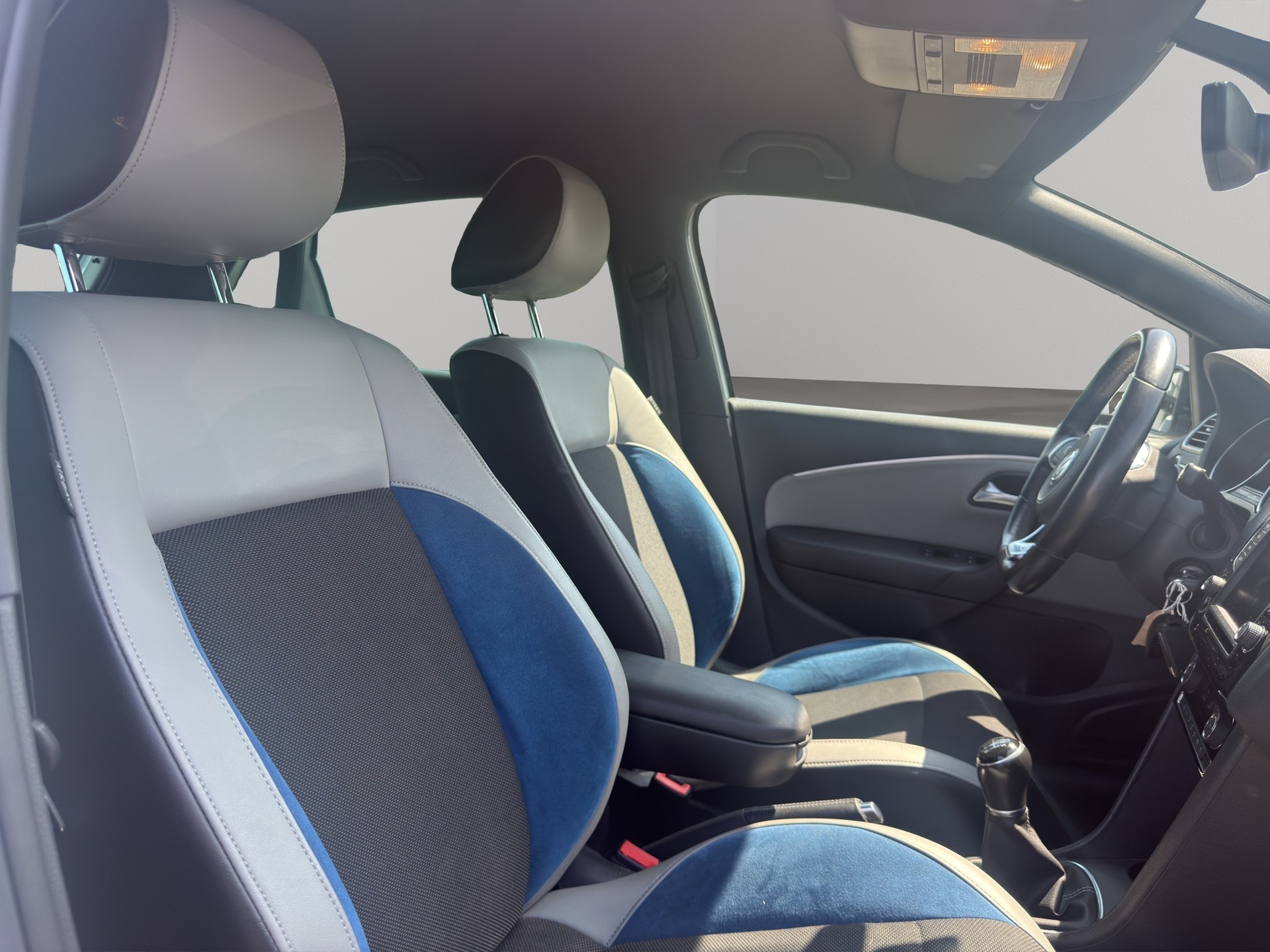 VW Polo 1.4 TSI BlueGT-image-8