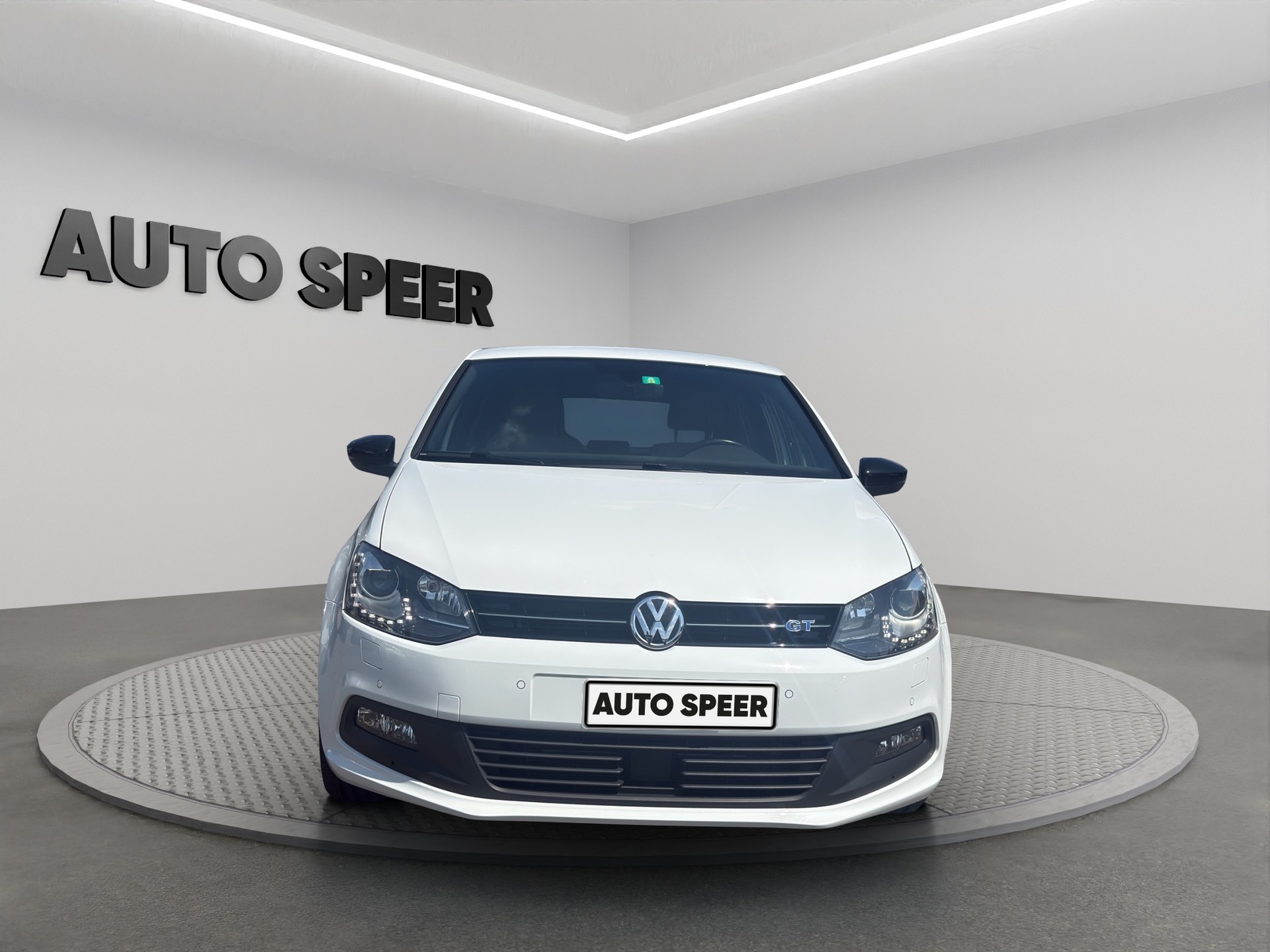VW Polo 1.4 TSI BlueGT-image-4