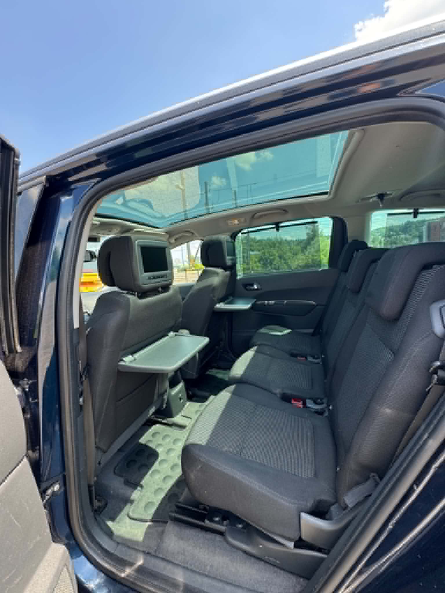 PEUGEOT 5008 2.0 HDI Sport-image-5