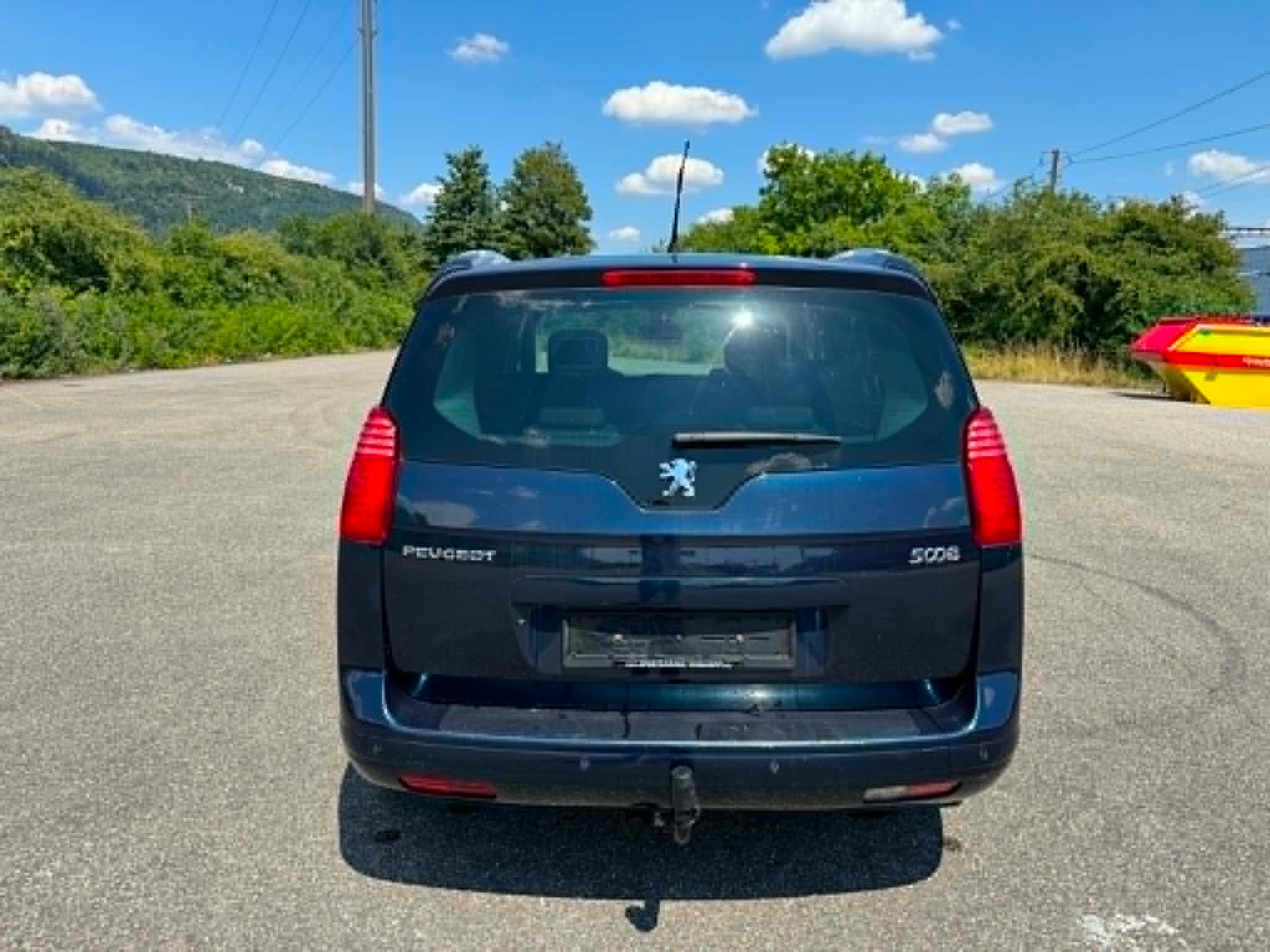 PEUGEOT 5008 2.0 HDI Sport-image-11