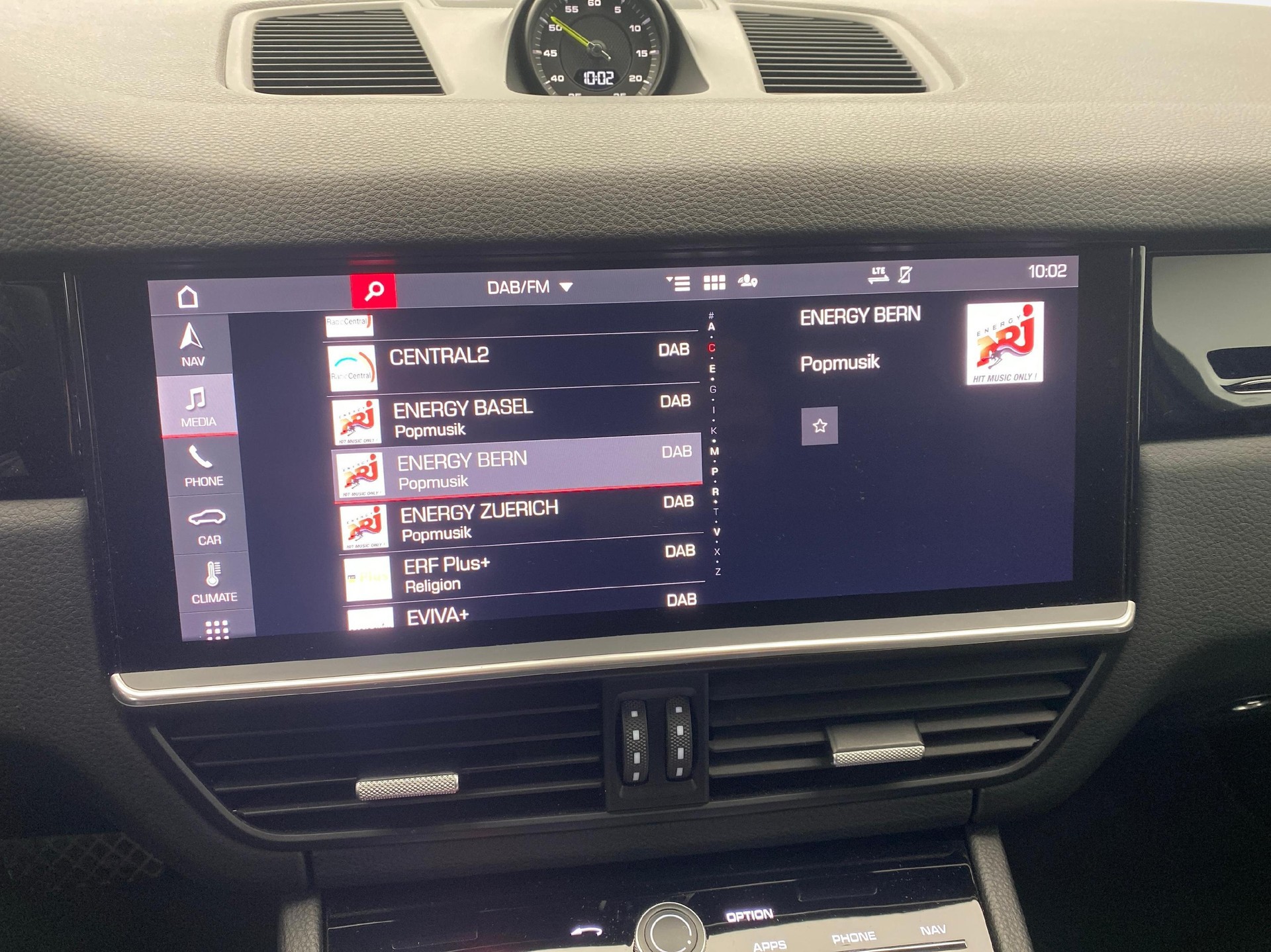 PORSCHE Cayenne 3.0 V6 E-Hybrid-image-14