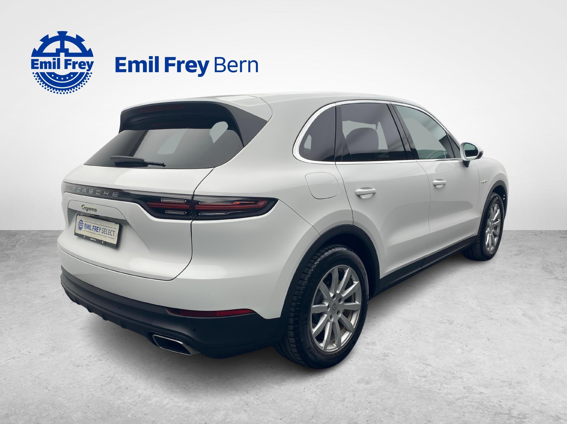 PORSCHE Cayenne 3.0 V6 E-Hybrid-image-7