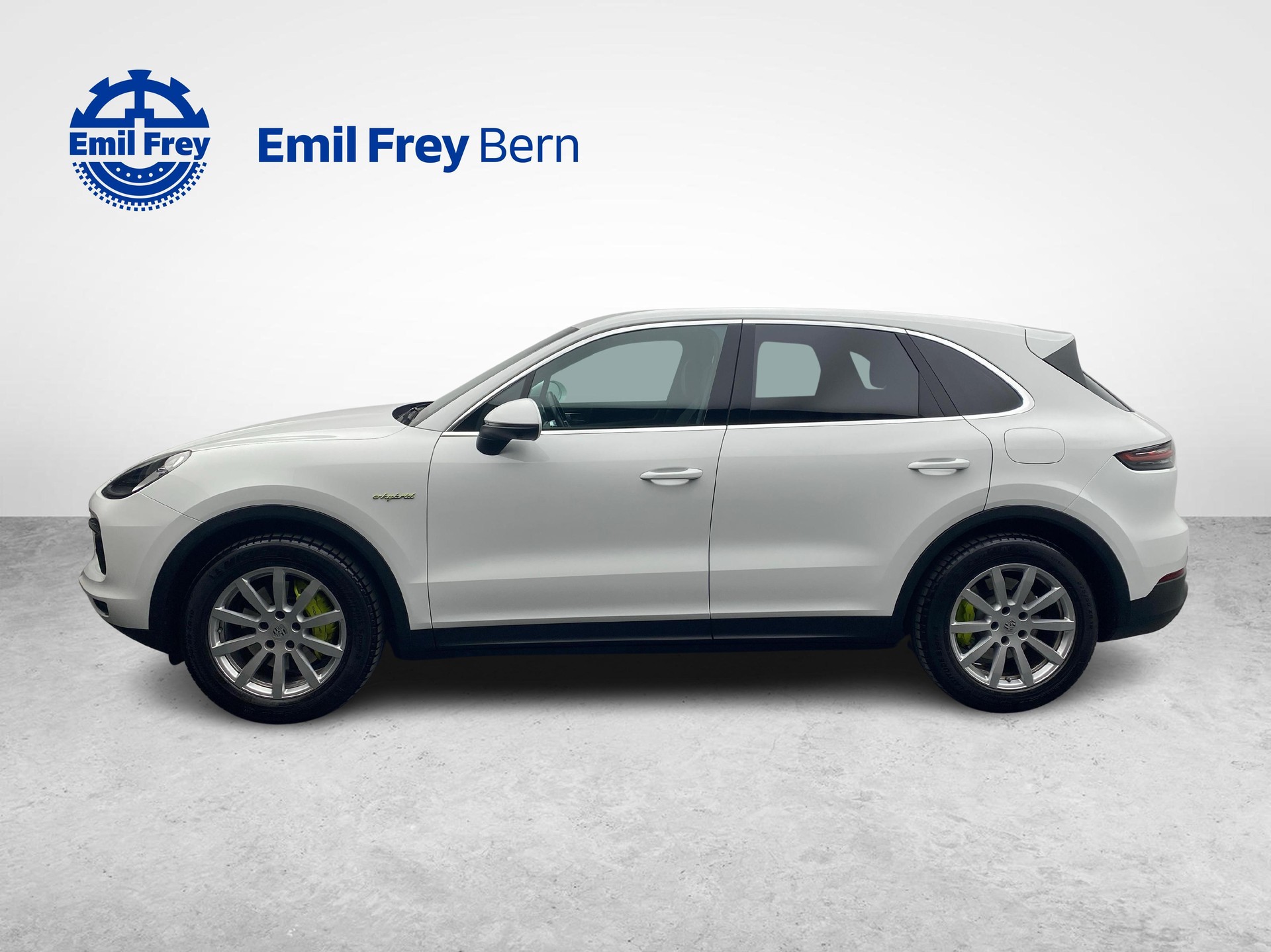 PORSCHE Cayenne 3.0 V6 E-Hybrid-image-2
