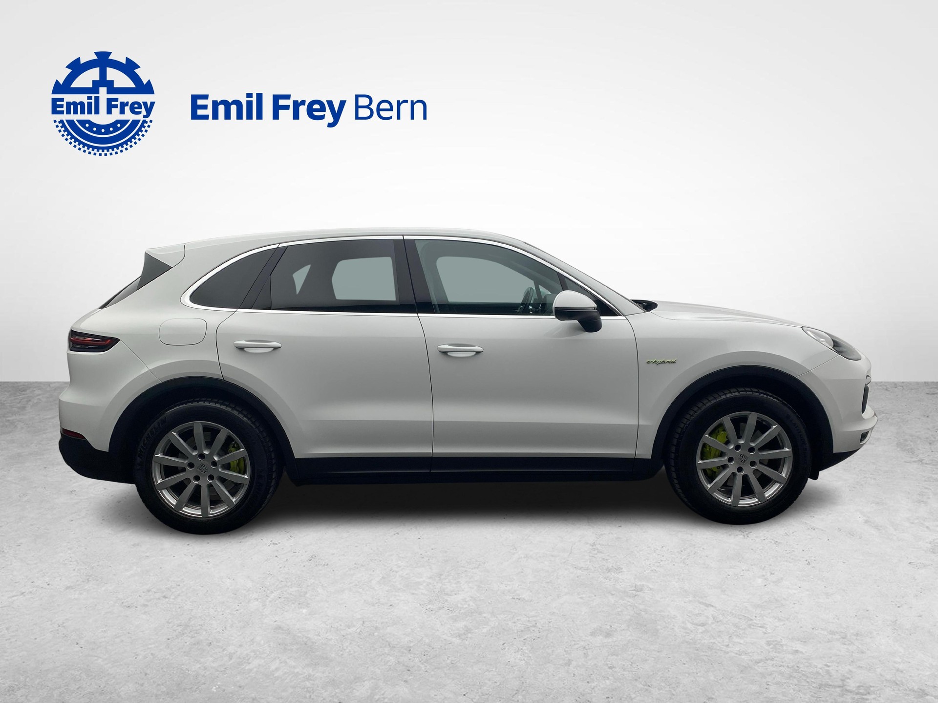 PORSCHE Cayenne 3.0 V6 E-Hybrid-image-3