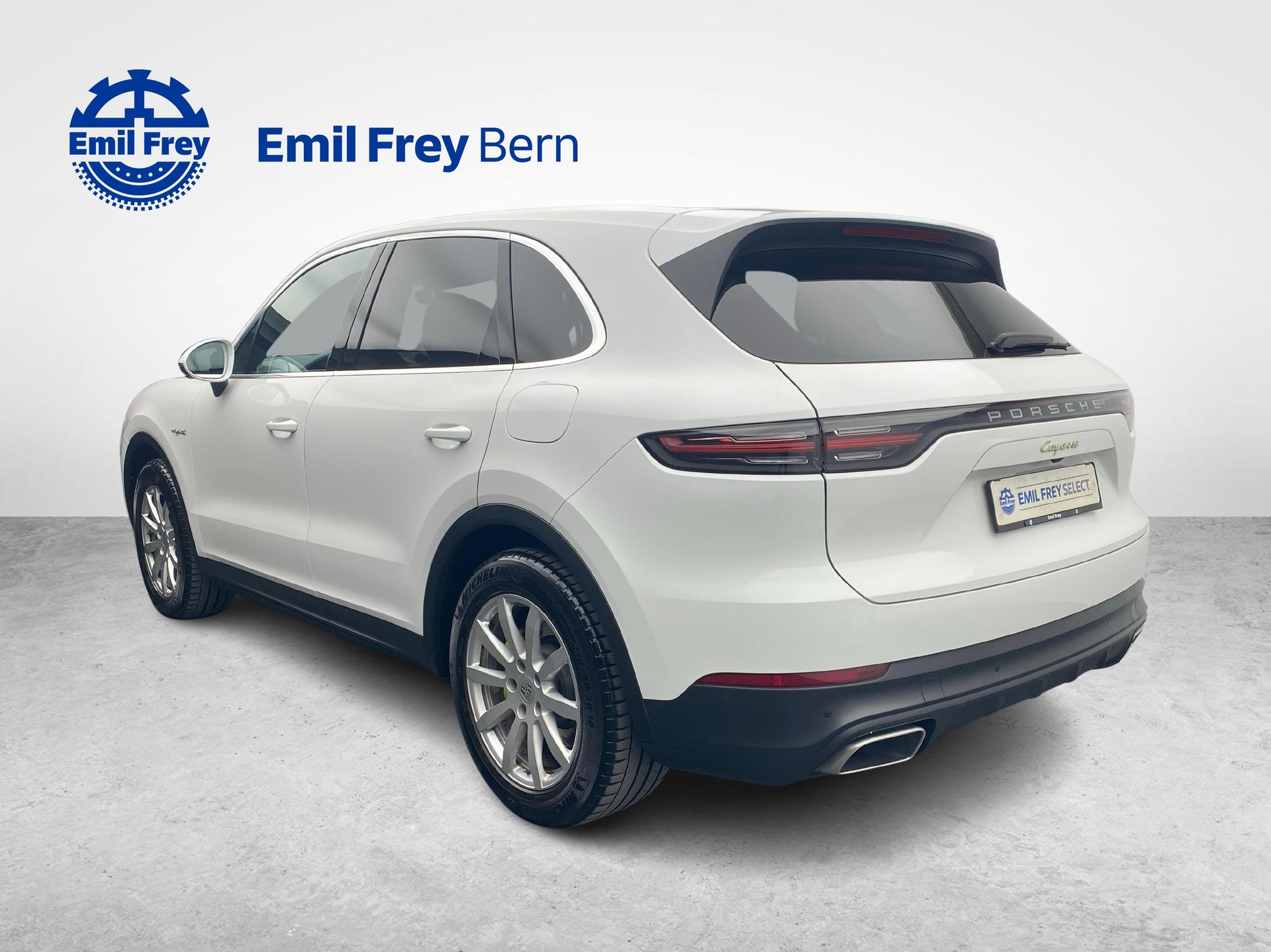 PORSCHE Cayenne 3.0 V6 E-Hybrid-image-6