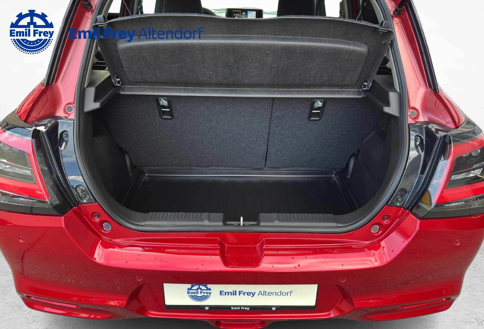 SUZUKI Swift 1.2 Tradizio Hybrid 4x4-image-3
