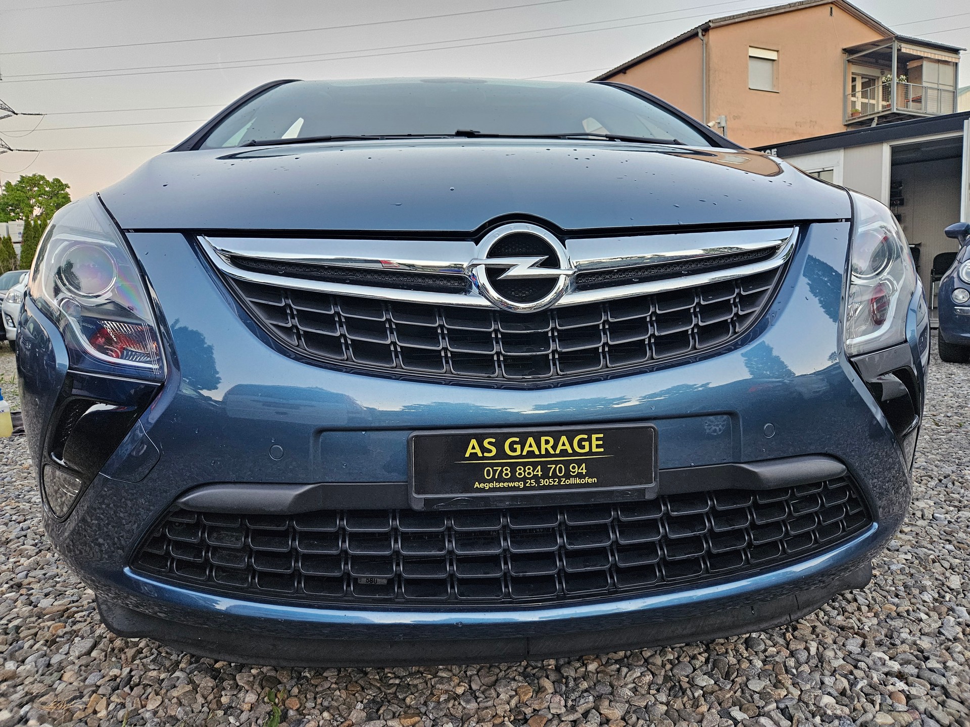 OPEL Zafira Tourer 1.4i 16V Turbo Cosmo Automatic-image-2