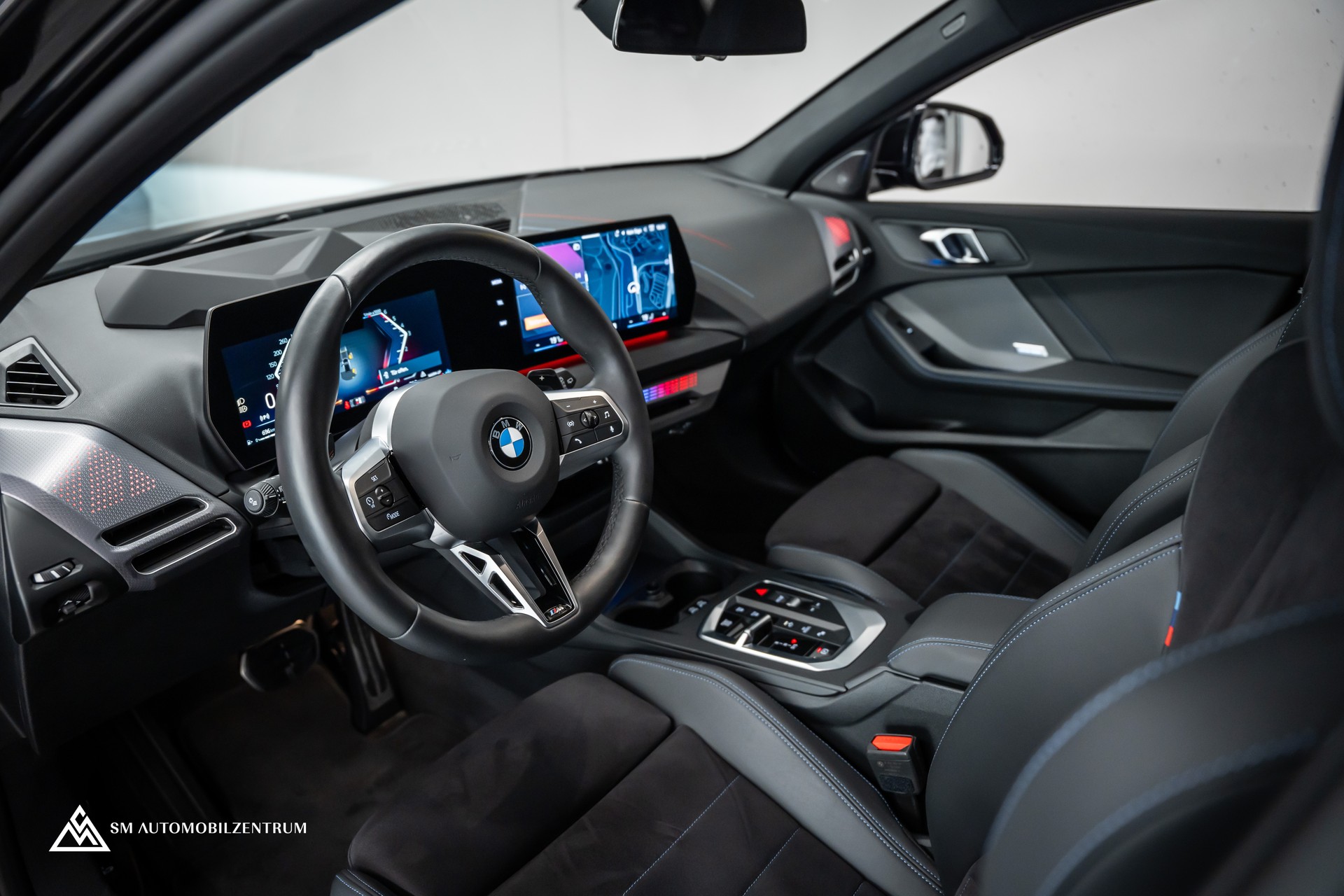 BMW 120d M Sport / Head-Up / el. Sitze mit Memory / 360° / Iconic Glow-image-11