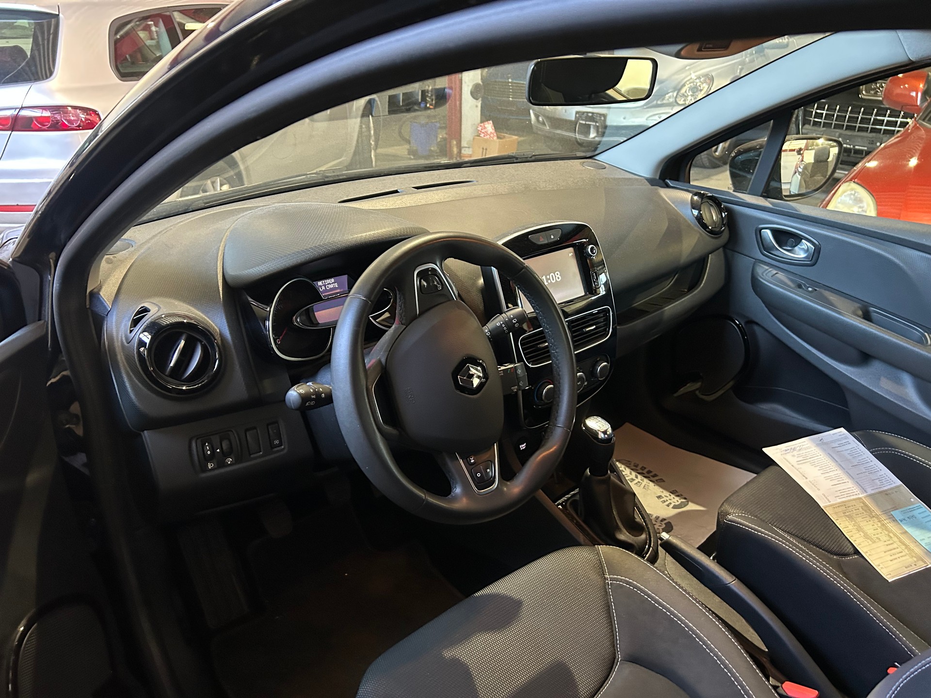 RENAULT Clio 0.9 12V Business Line-image-8