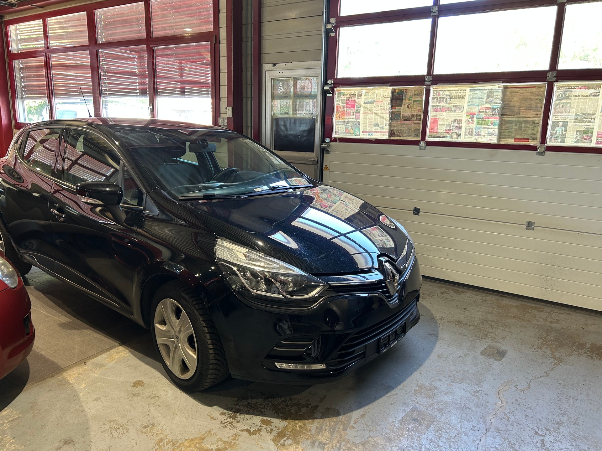 RENAULT Clio 0.9 12V Business Line-image-2