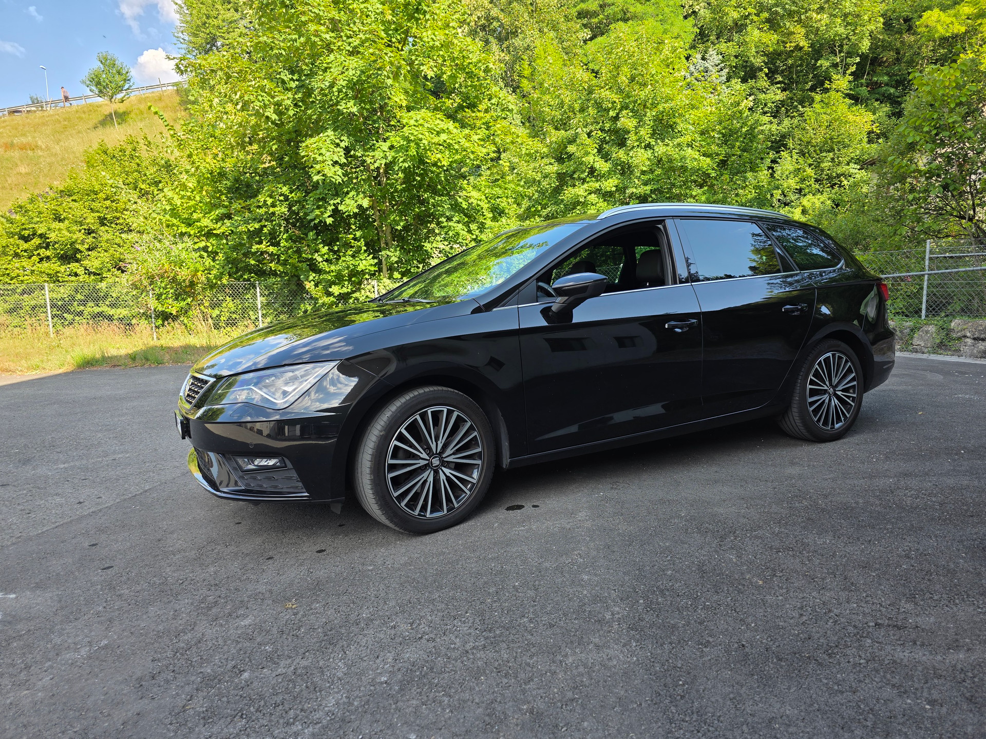 SEAT Leon ST 2.0 TDI CR Xcellence 4Drive DSG-image-8